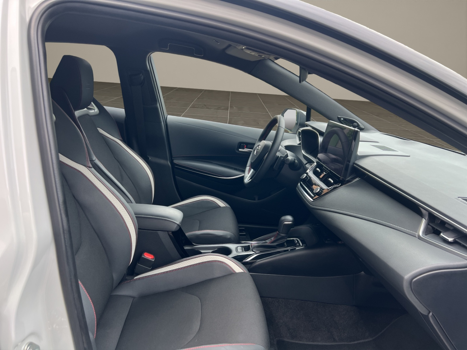 TOYOTA Corolla 2.0 HSD GR Sport-image-9