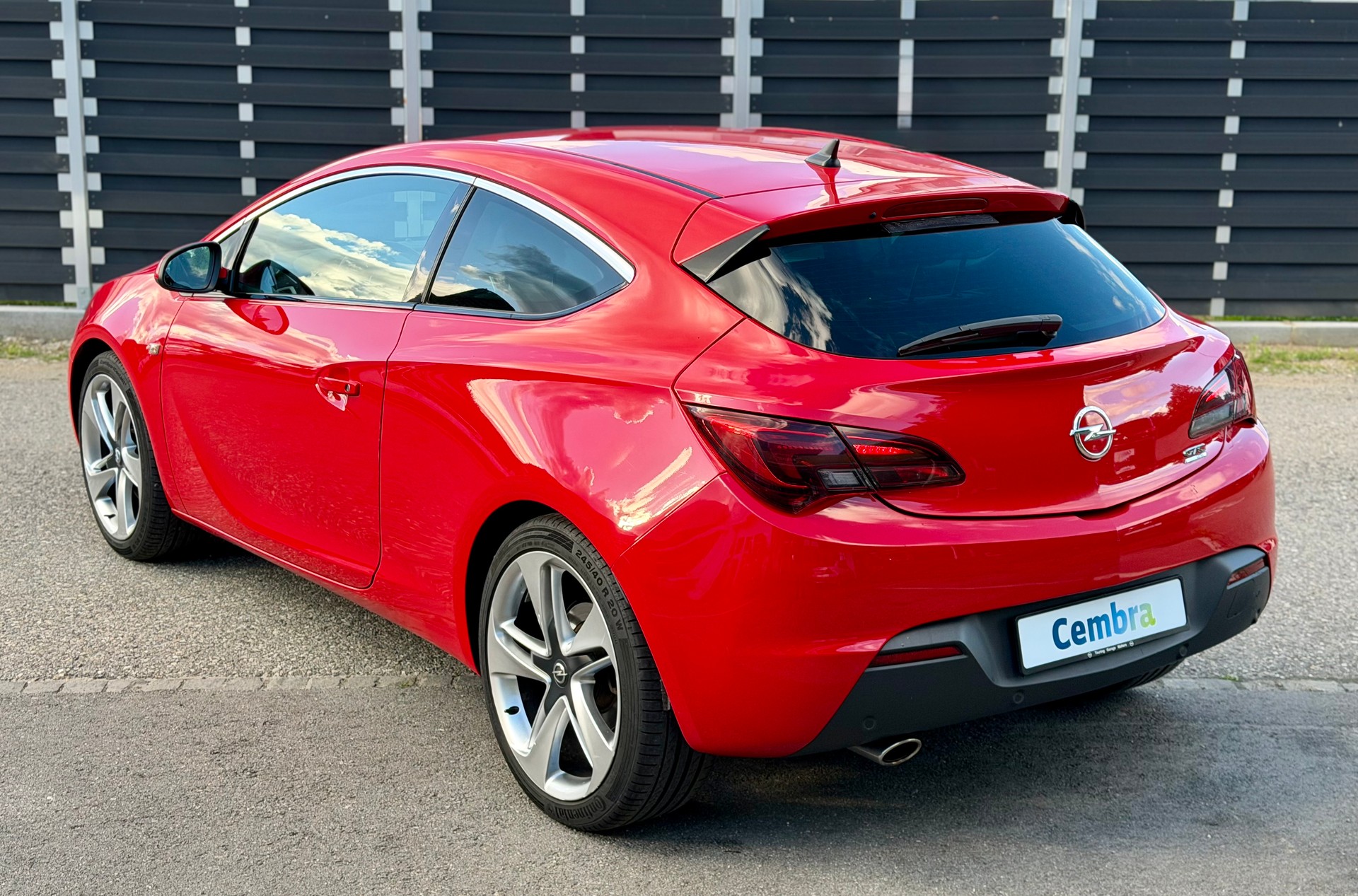 OPEL Astra GTC 1.6i 16V Sport-image-3