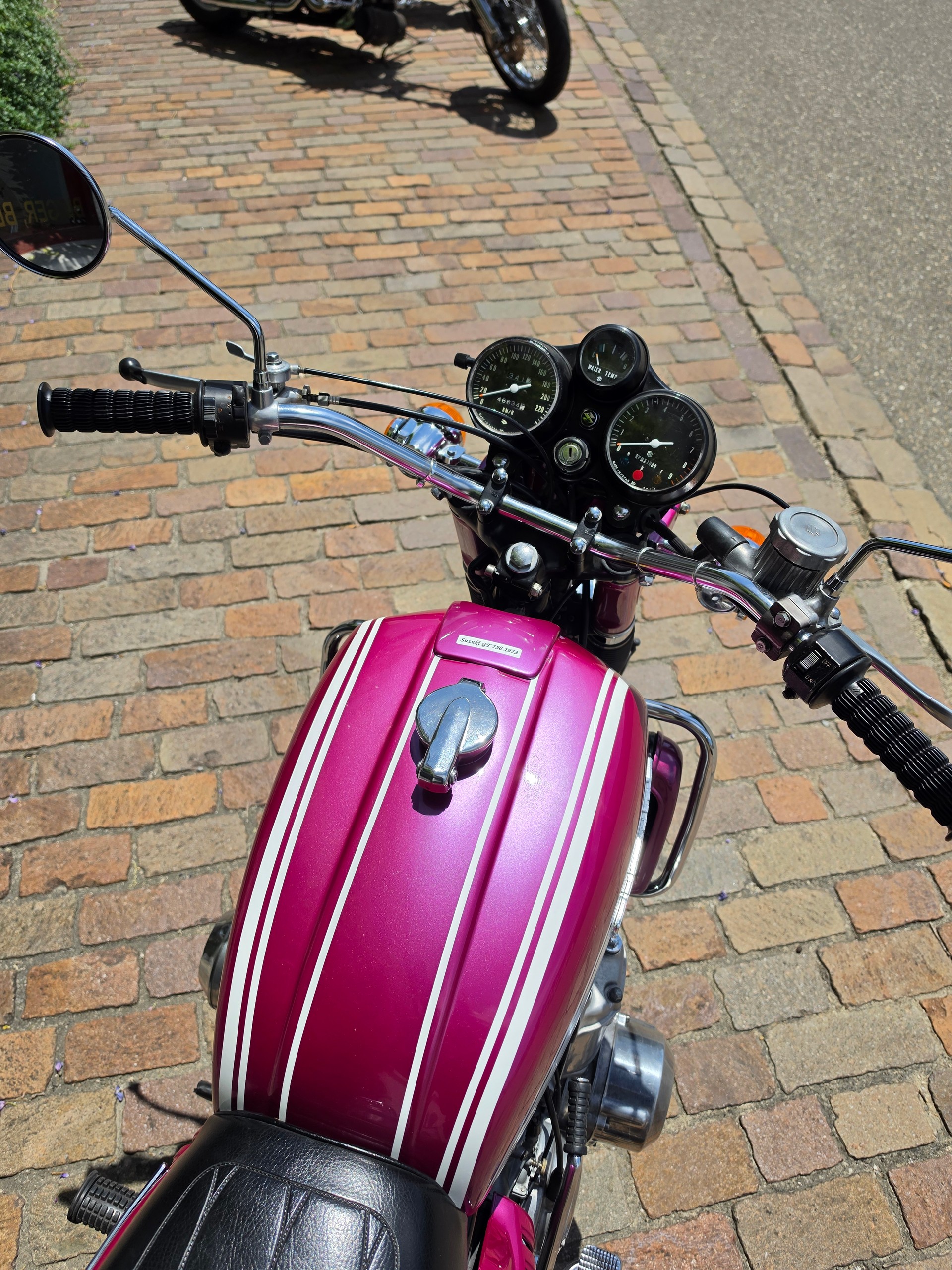 SUZUKI 750 Wasserbüffel-image-2