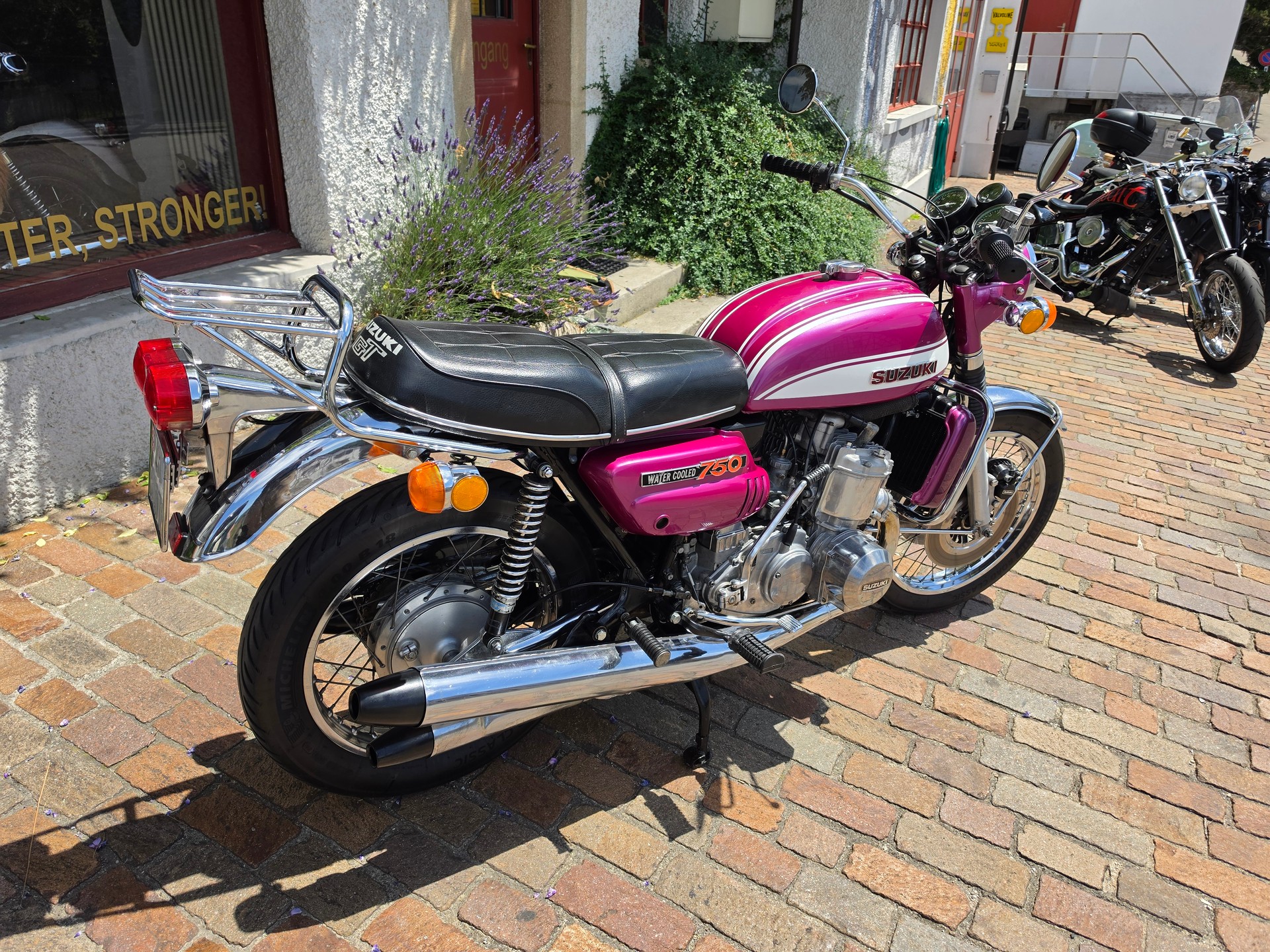 SUZUKI 750 Wasserbüffel-image-1