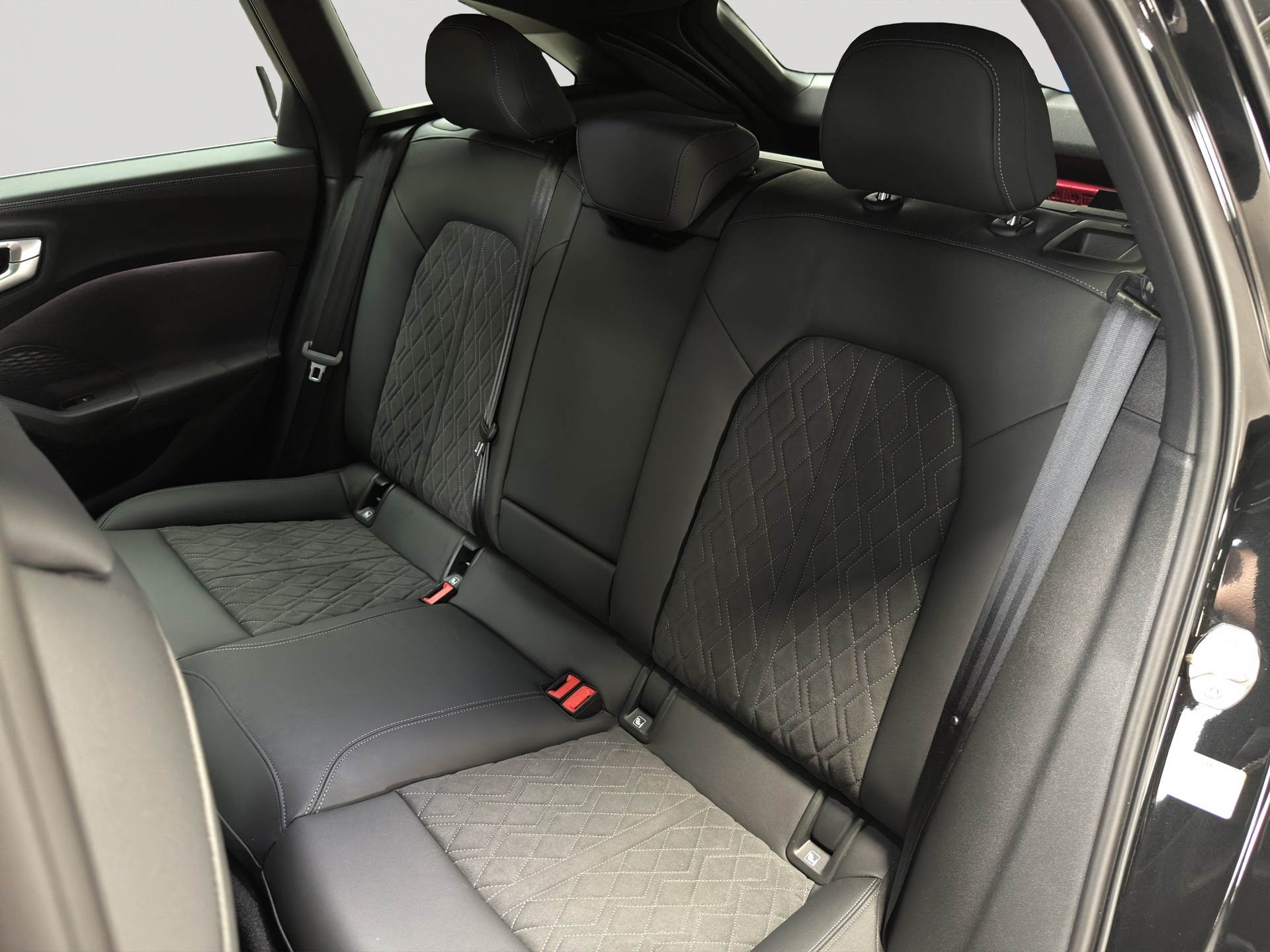 AUDI A5 Avant TFSI 150 kW S tronic S-Line-image-7