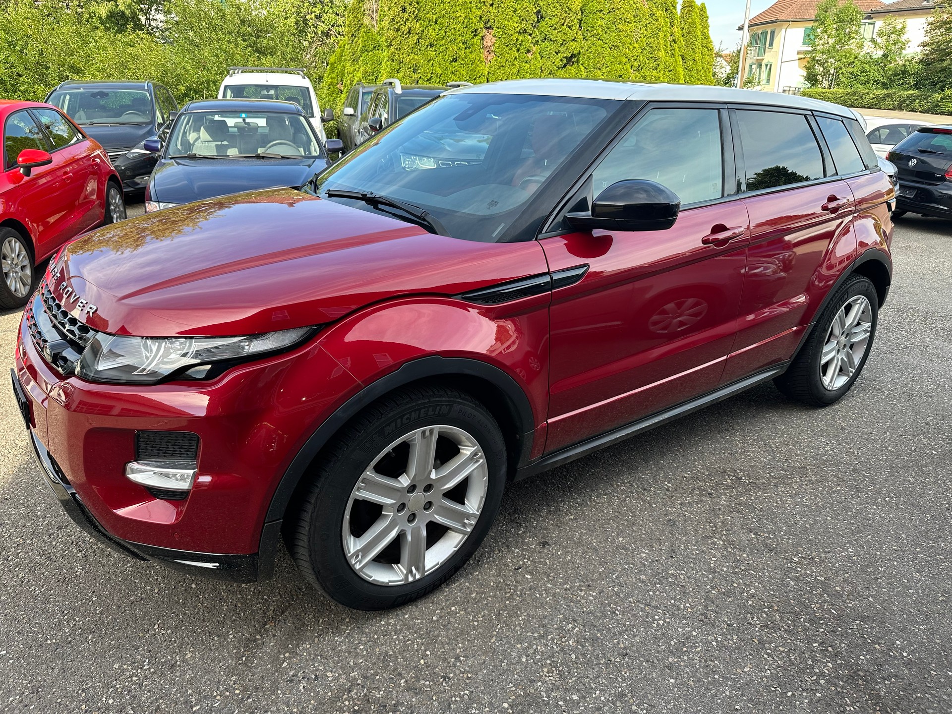 LAND ROVER Range Rover Evoque 2.2 SD4 Dynamic AT9-image-1