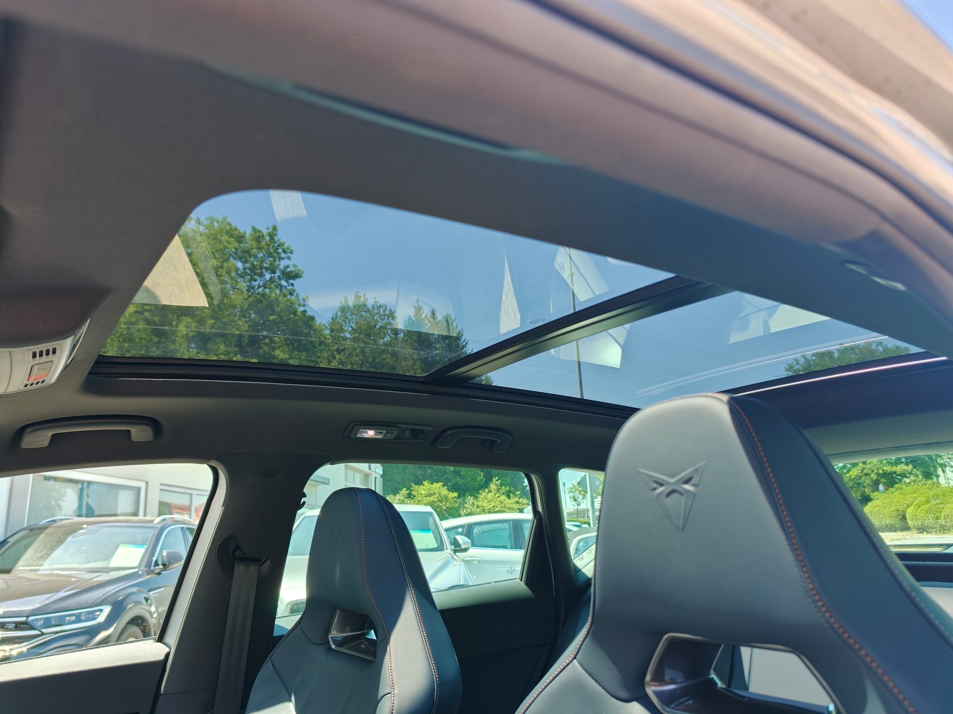 CUPRA Ateca 2.0TSI 4Drive DSG 300-image-23