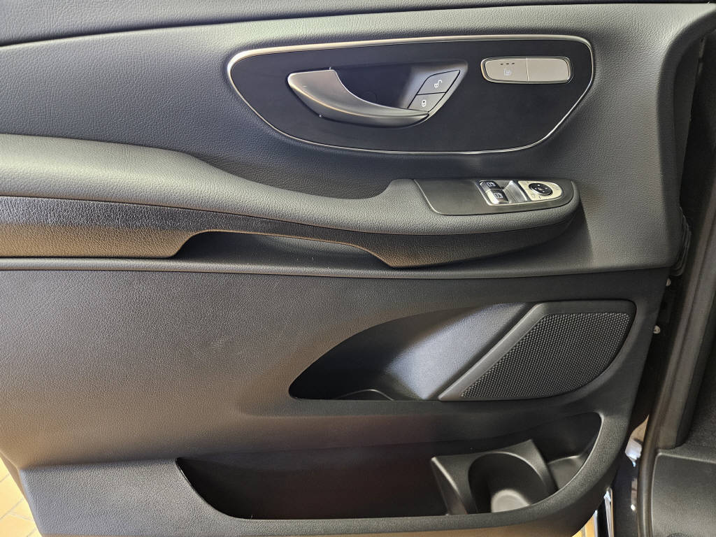 MERCEDES-BENZ Marco Polo V 300 d 4Matic Horizon-image-13