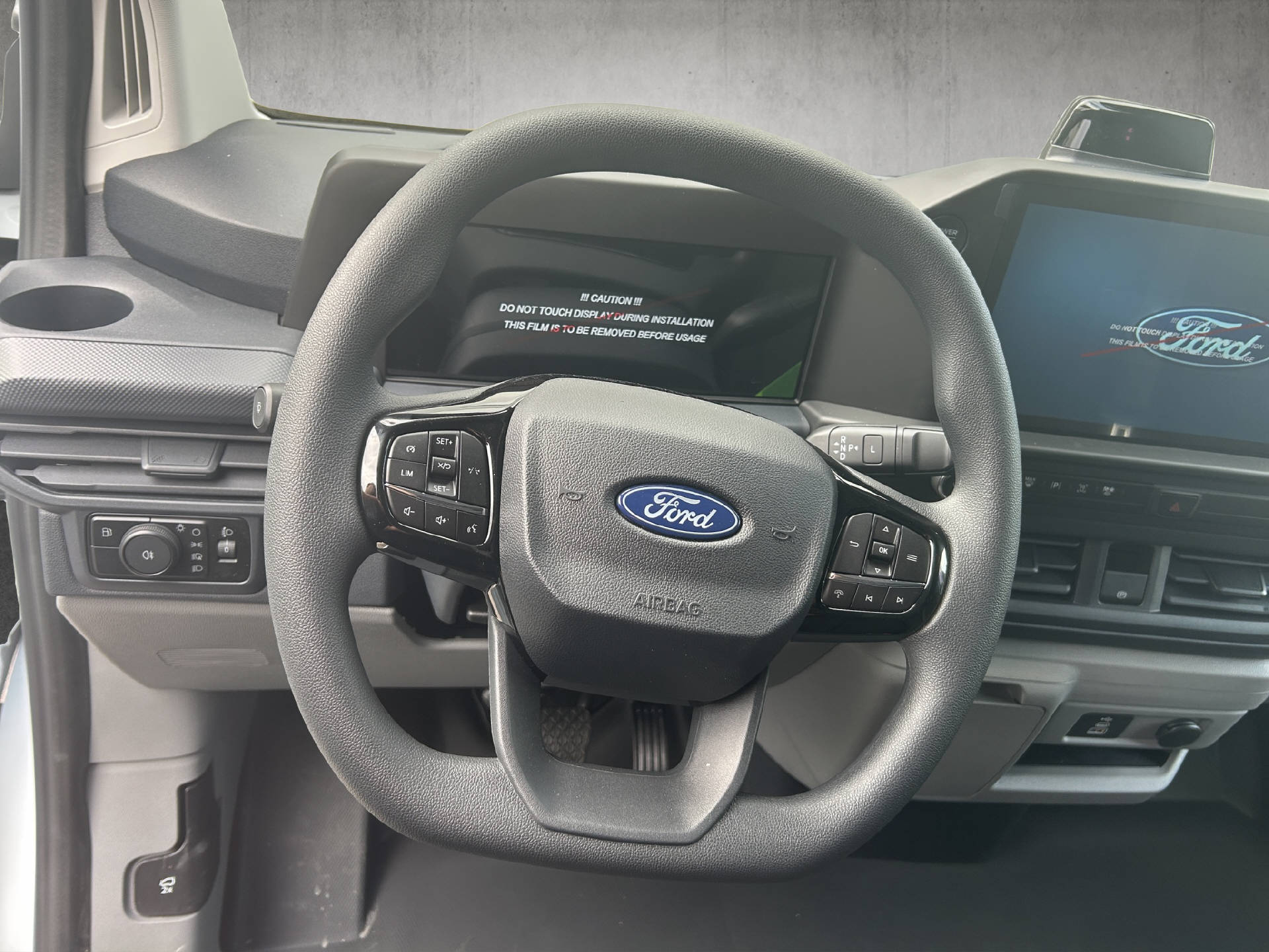 FORD Transit Custom Van 320 L1 2.5 Duratec 233 Trend PHEV-image-10