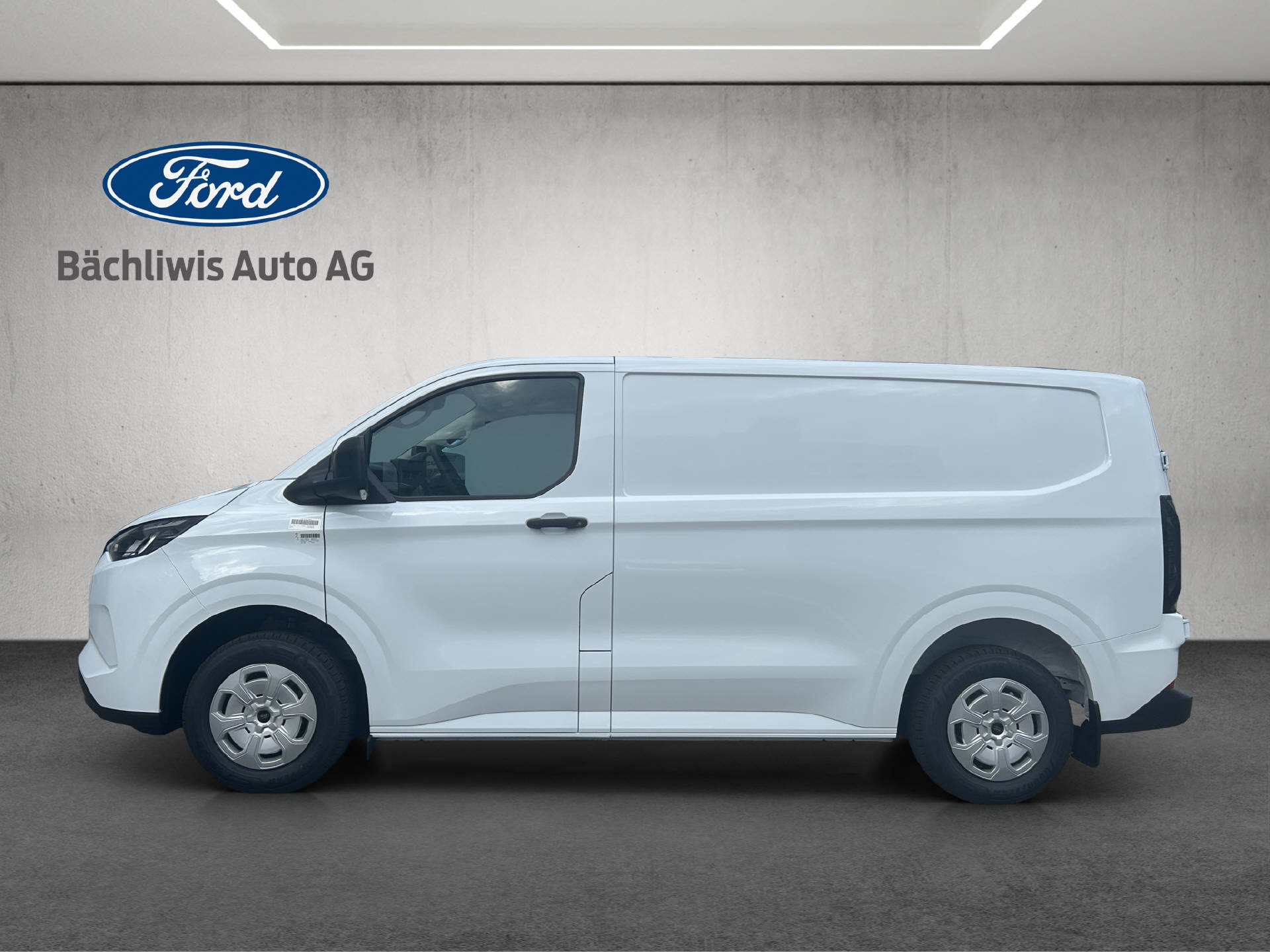 FORD Transit Custom Van 320 L1 2.5 Duratec 233 Trend PHEV-showroom-element-1