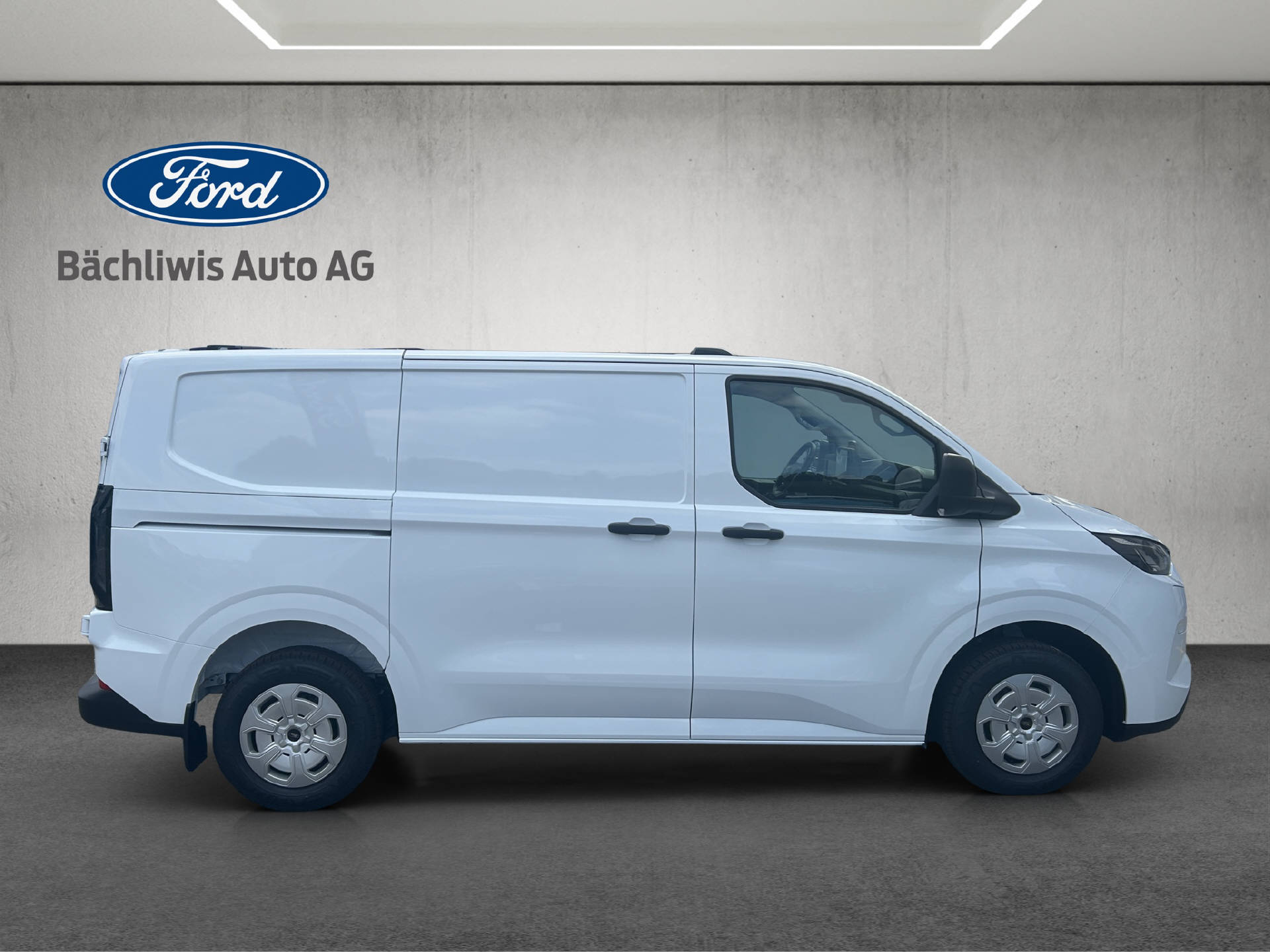 FORD Transit Custom Van 320 L1 2.5 Duratec 233 Trend PHEV-image-5