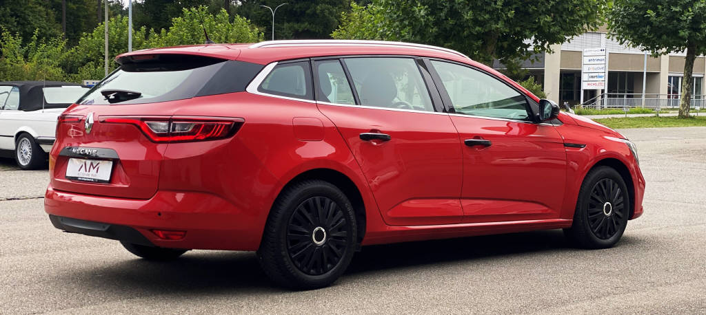 RENAULT Mégane Grandtour 1.5 Blue dCi Business EDC-image-13