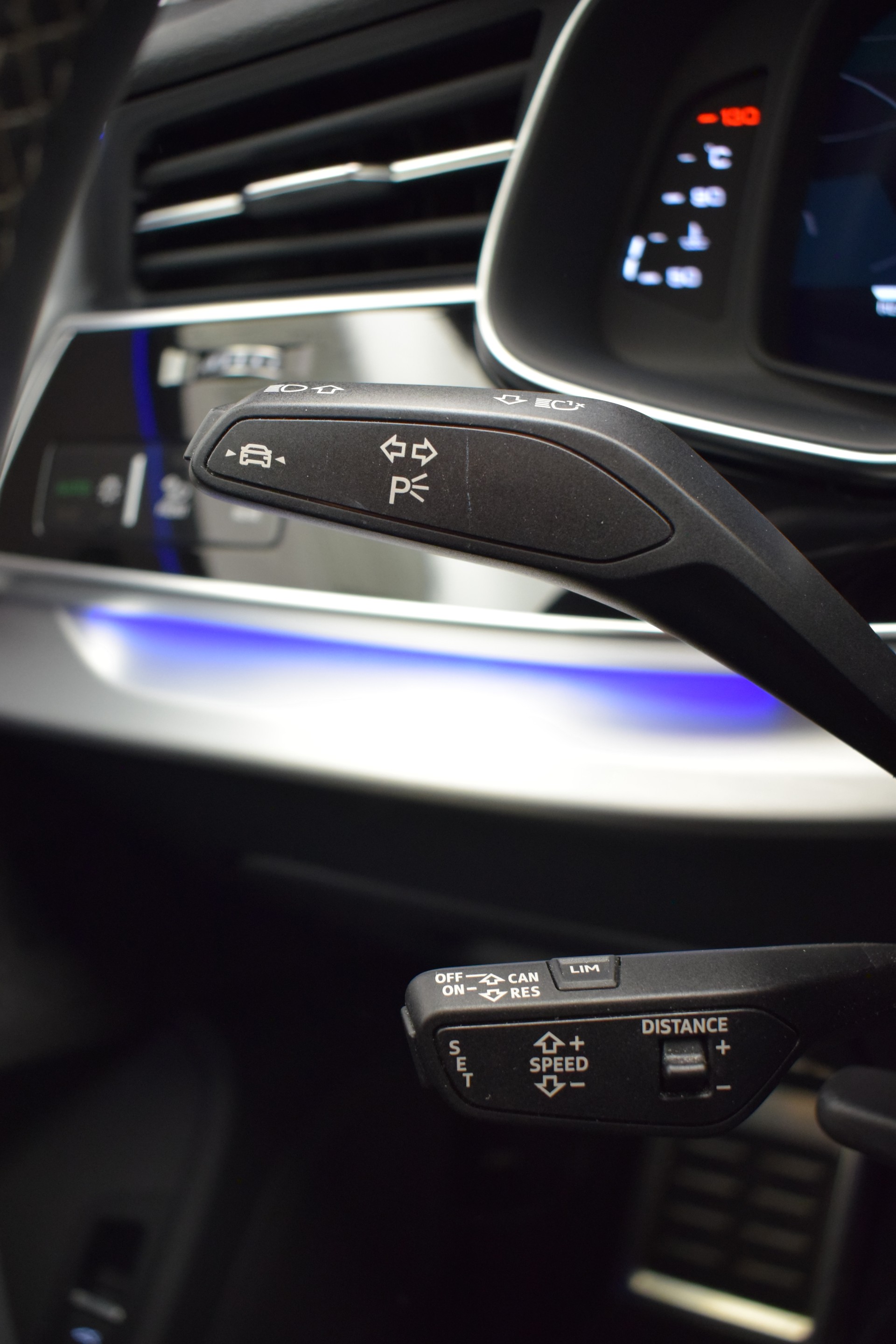 AUDI SQ7 TFSI quattro tiptronic, Anhängerkupplung, 7 Sitzer-image-28