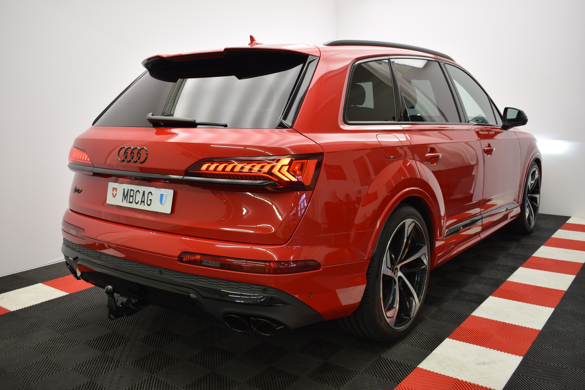 AUDI SQ7 TFSI quattro tiptronic, Anhängerkupplung, 7 Sitzer-image-8