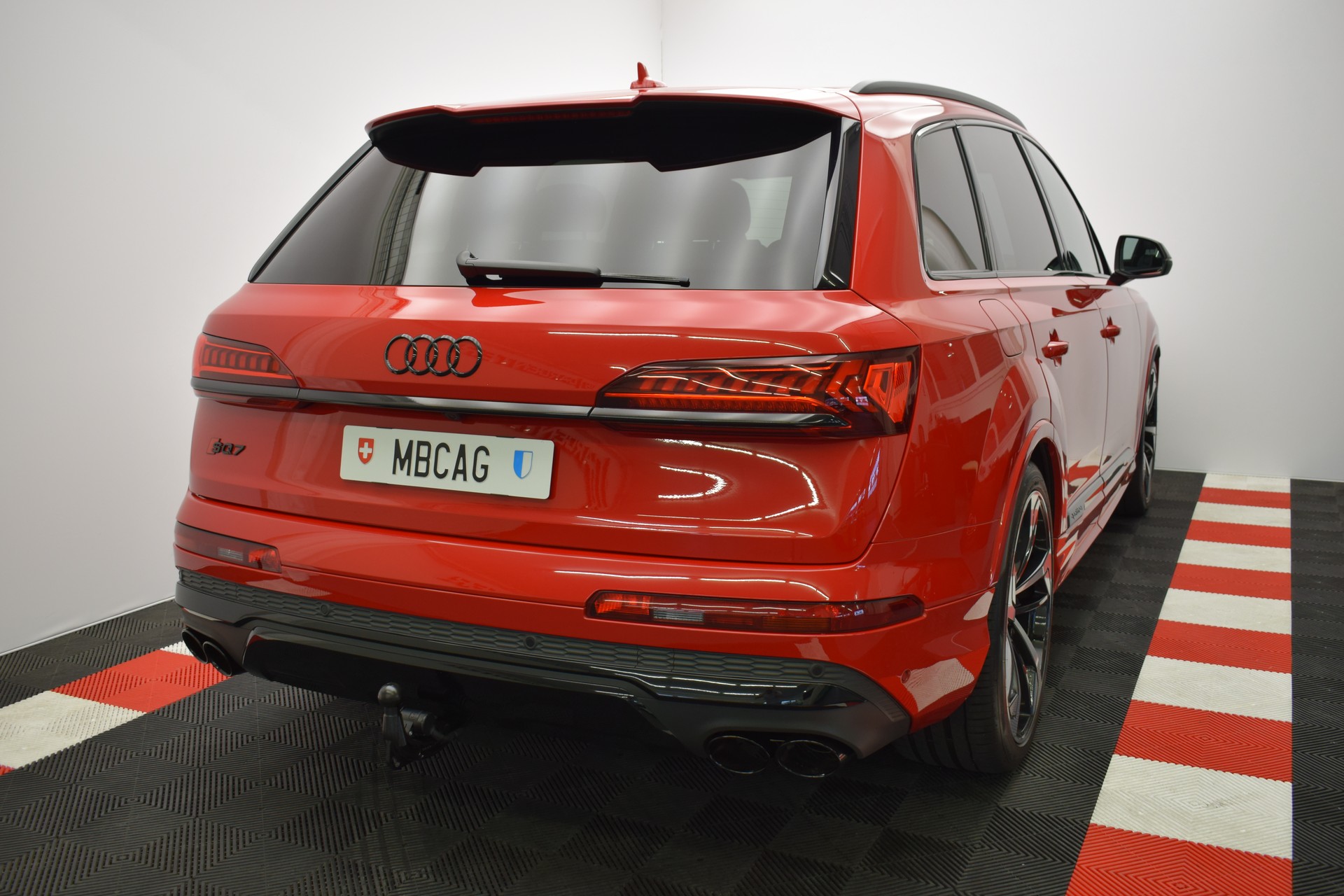 AUDI SQ7 TFSI quattro tiptronic, Anhängerkupplung, 7 Sitzer-image-12