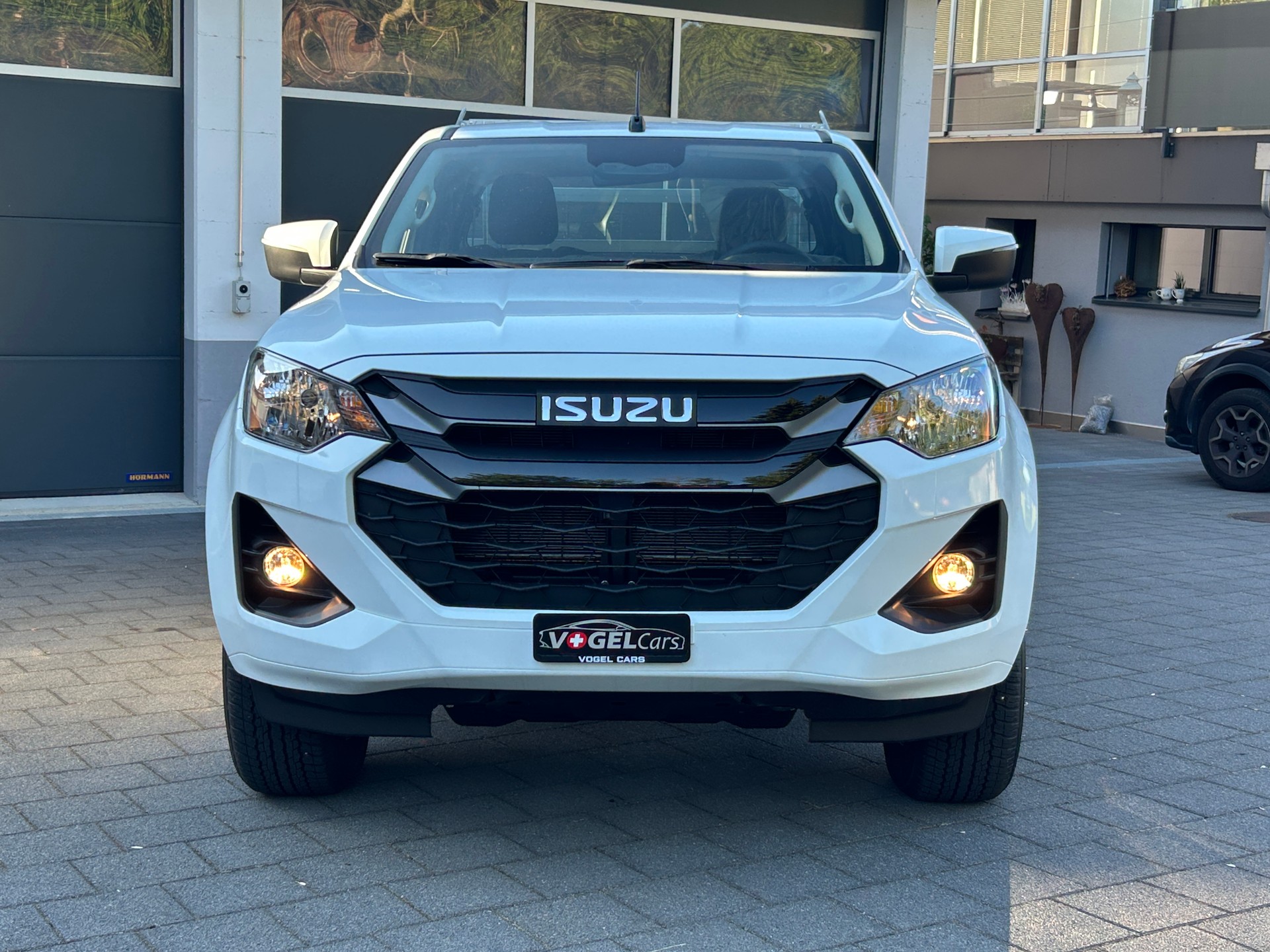 ISUZU D-MAX 1.9 SpaceCab N60FBB+4x4 AT-image-5