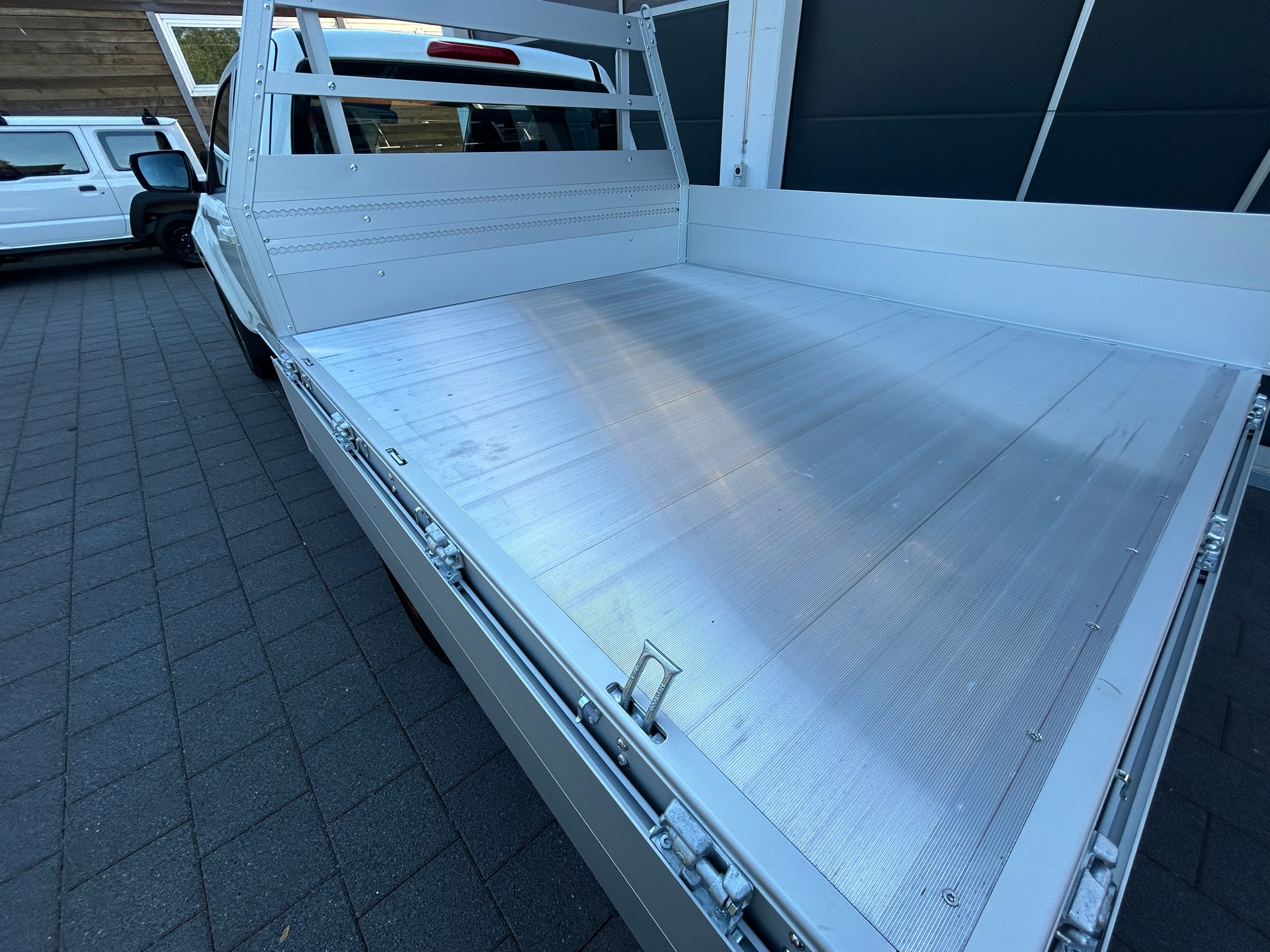 ISUZU D-MAX 1.9 SpaceCab N60FBB+4x4 AT-image-6