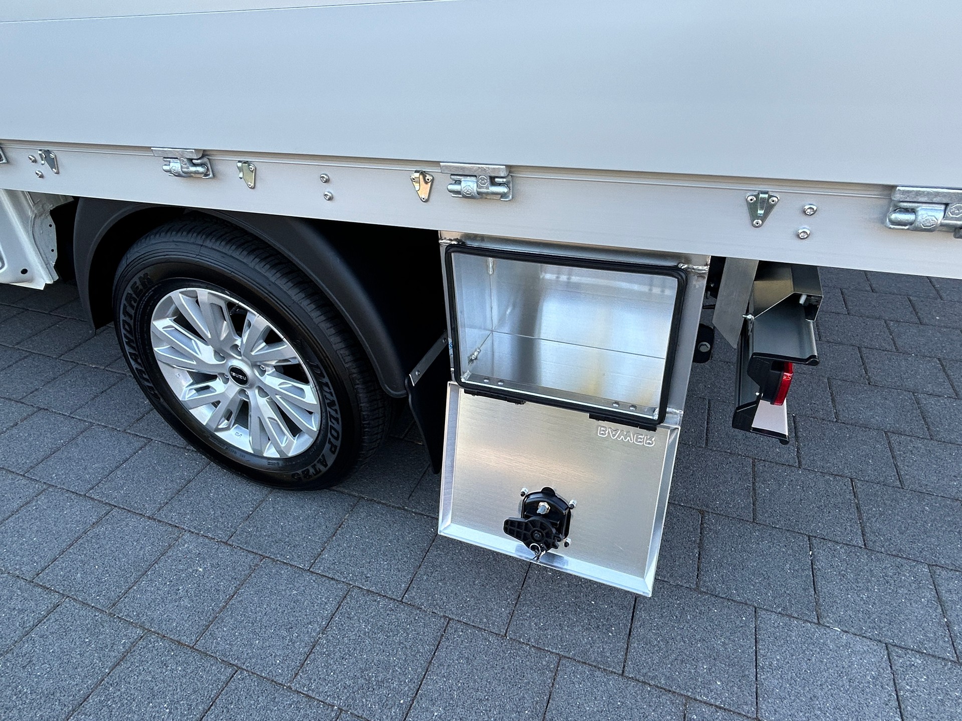 ISUZU D-MAX 1.9 SpaceCab N60FBB+4x4 AT-image-8