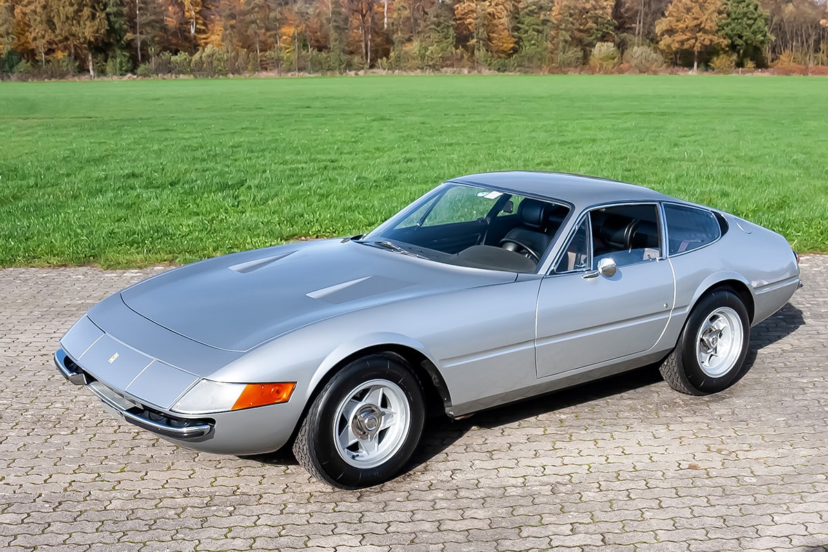 FERRARI GTB 4 Daytona