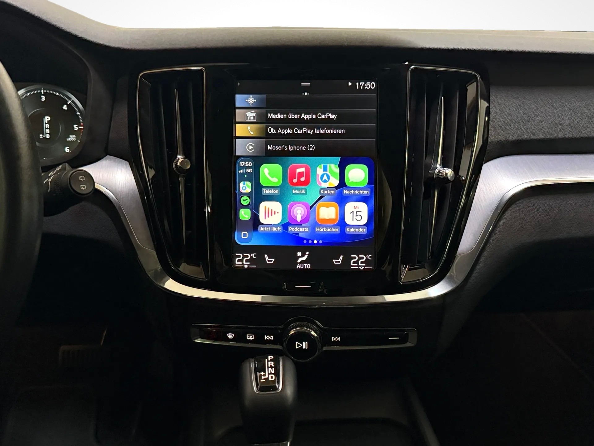 VOLVO V60 D3 Momentum Geartronic-image-15