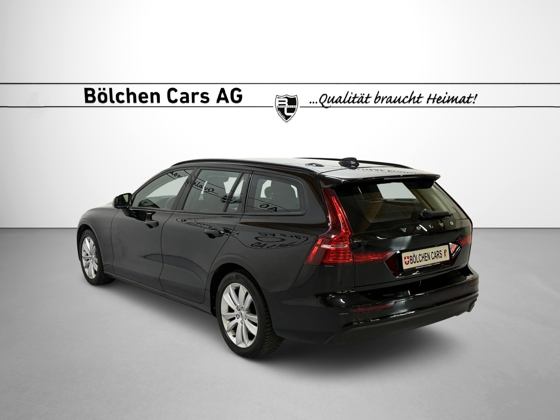 VOLVO V60 D3 Momentum Geartronic-showroom-element-3