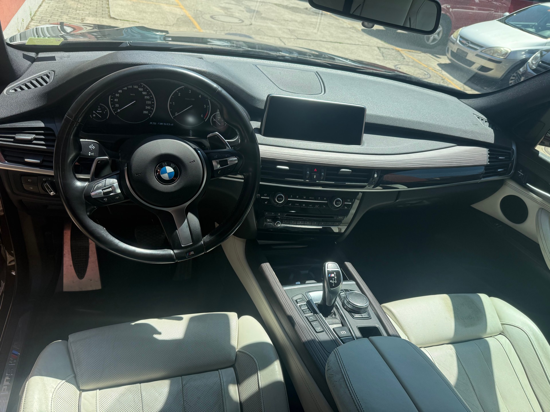 BMW X5 xDrive M50d Steptronic-image-5