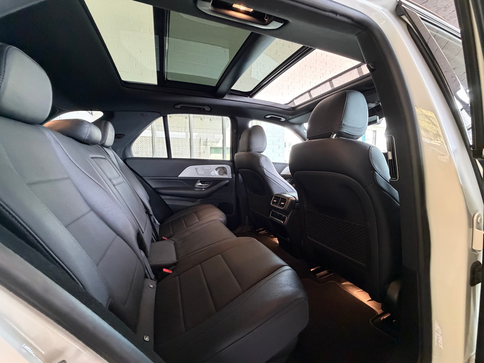 MERCEDES-BENZ GLE 400 d 4Matic AMG Line 9G-Tronic-image-6