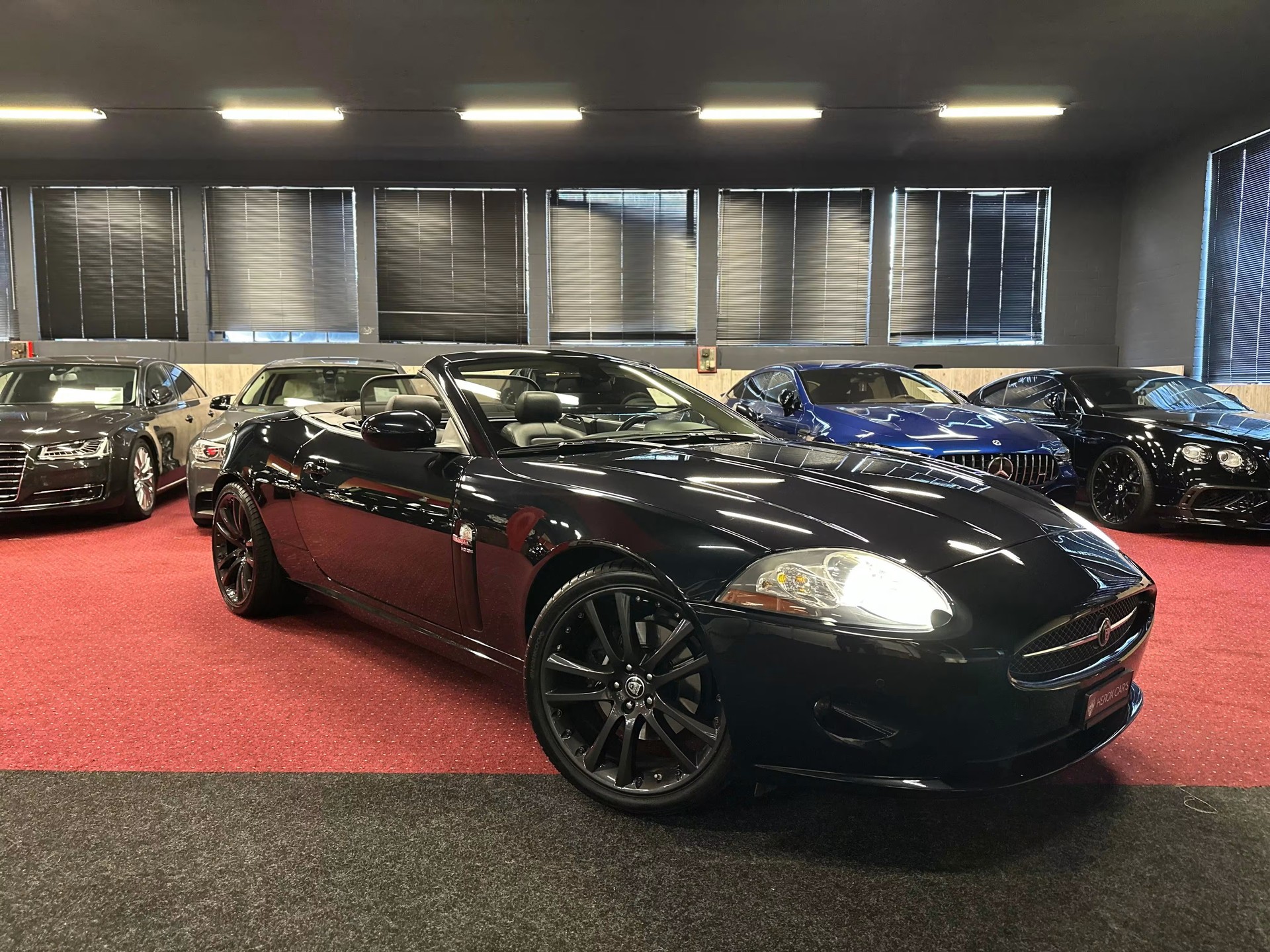 JAGUAR 4.2 V8-image-4