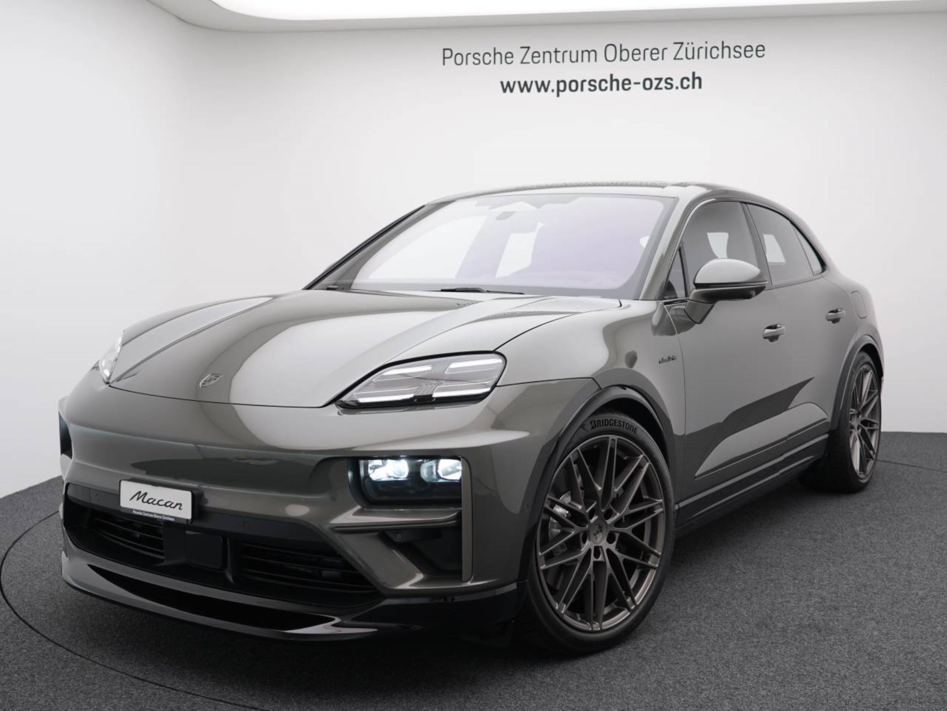 PORSCHE Macan Turbo