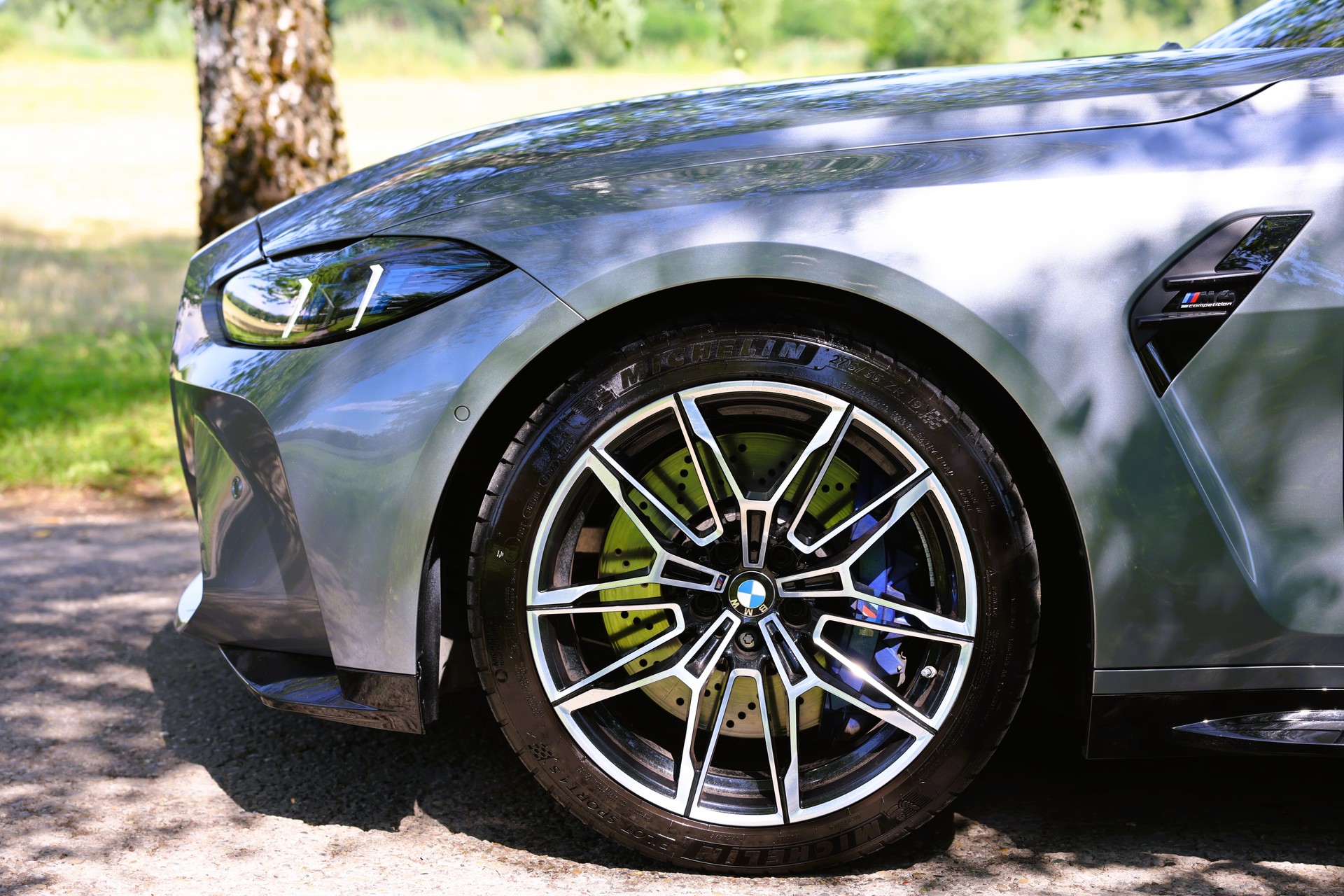 BMW M4 Coupé Competition *Facelift* *Laser LED* *Skyscraper grau* *Innovationspaket II* *Sitzbelüftung* *Werksgarantie bis 05/2028*-image-5