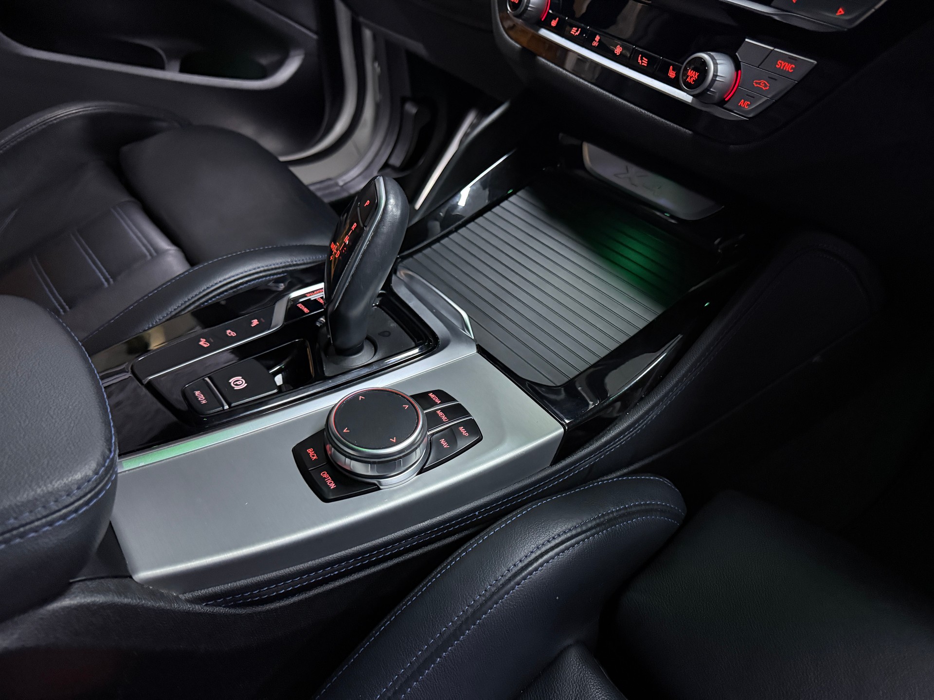 BMW X4 xDrive 20d M Sport Steptronic-image-14