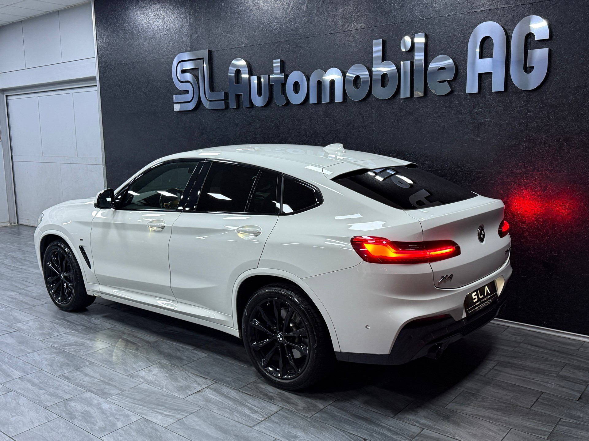 BMW X4 xDrive 20d M Sport Steptronic-image-5