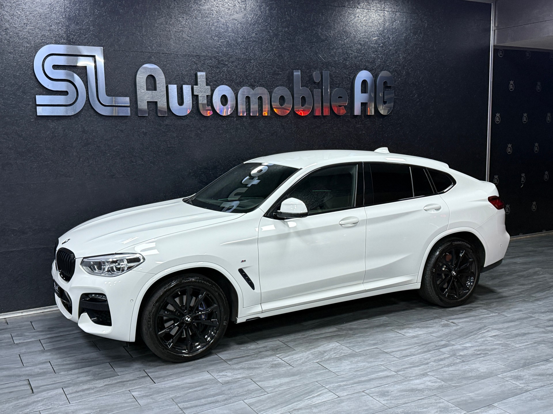 BMW X4 xDrive 20d M Sport Steptronic-showroom-element-3