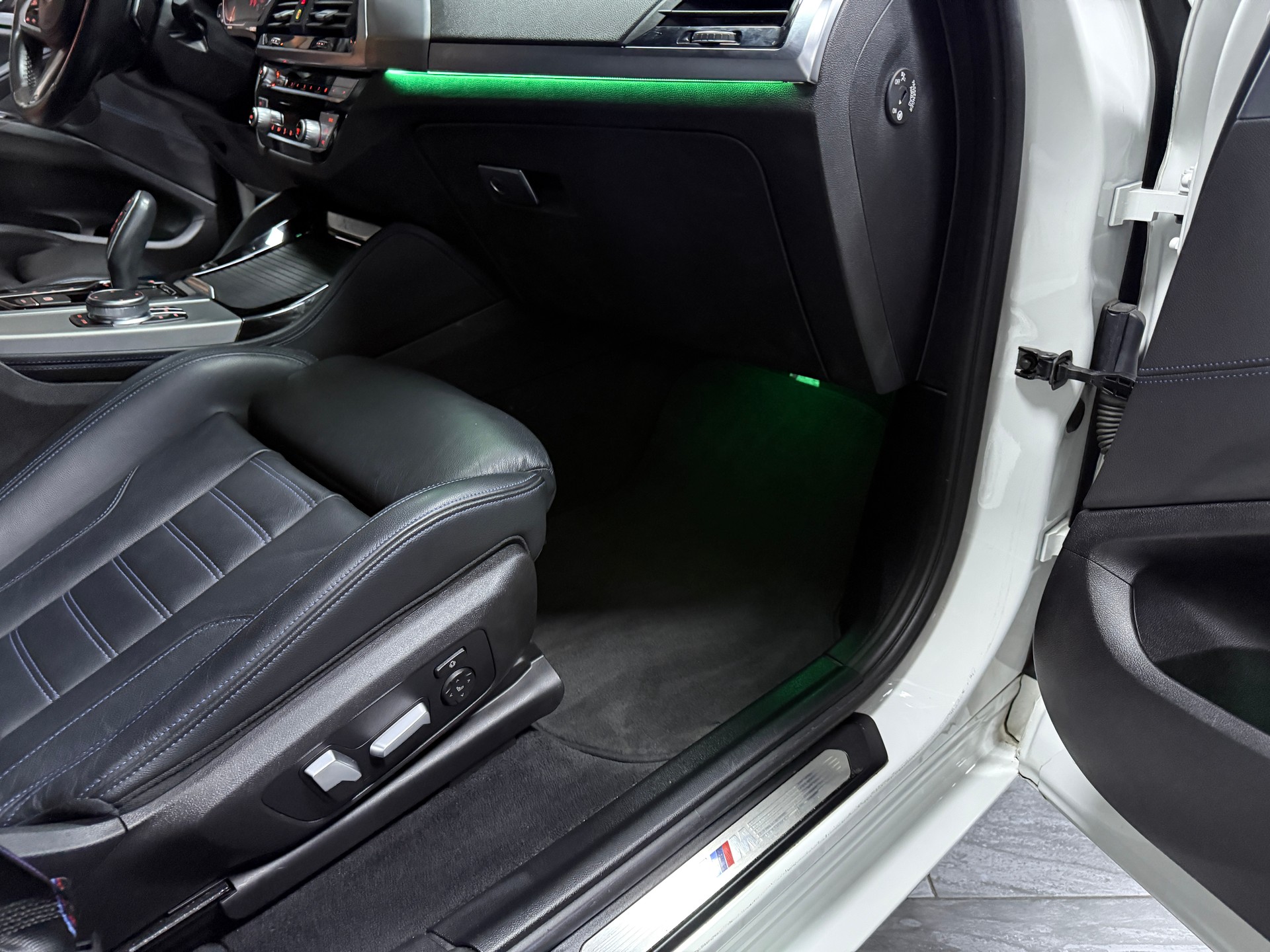 BMW X4 xDrive 20d M Sport Steptronic-image-13