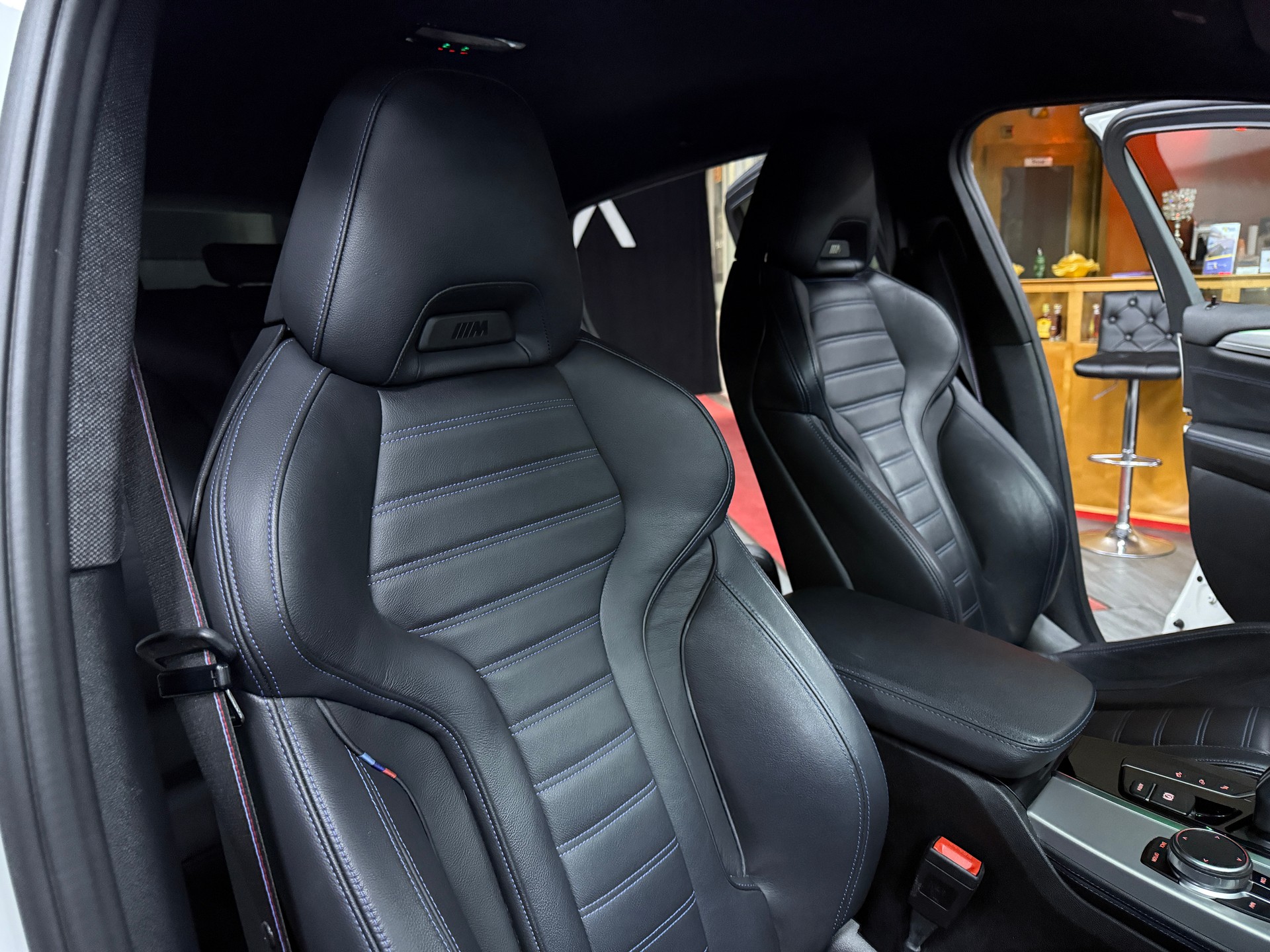 BMW X4 xDrive 20d M Sport Steptronic-image-9