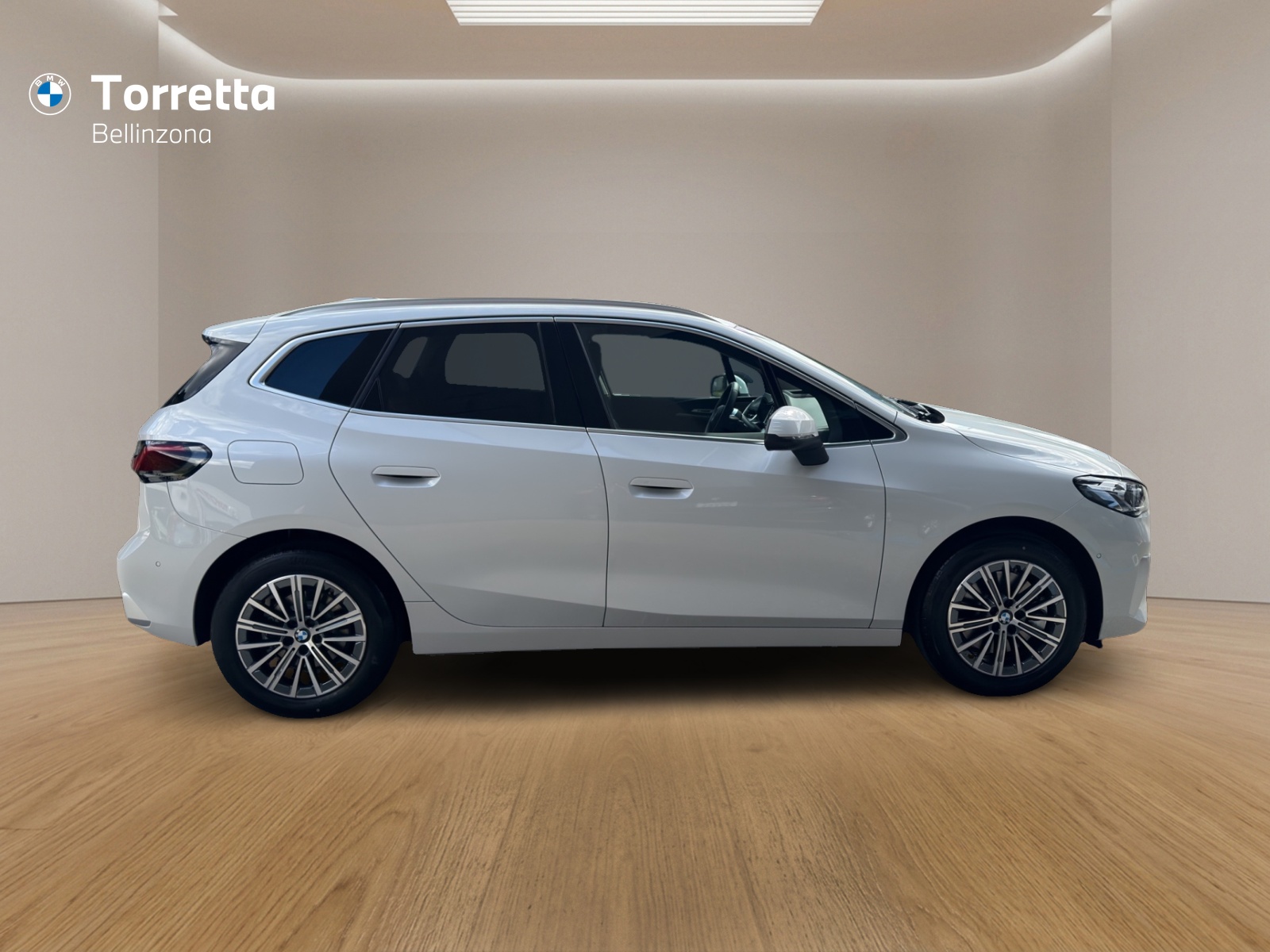 BMW 230e xDrive Active Tourer Luxury Line-image-5