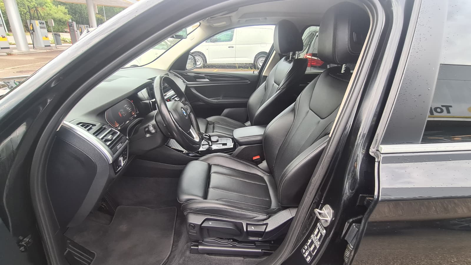 BMW X3 xDrive 48V 20d ** Voll-Leder ** Gr-Navi ** RF-Kamera ** Abstandsregelsysteme ** Sitzheizung ** Modell 2023 **-image-19