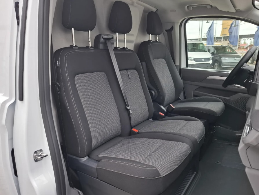 VW Transporter 2.0 TDI Edition 4Motion L2 Automat-image-4
