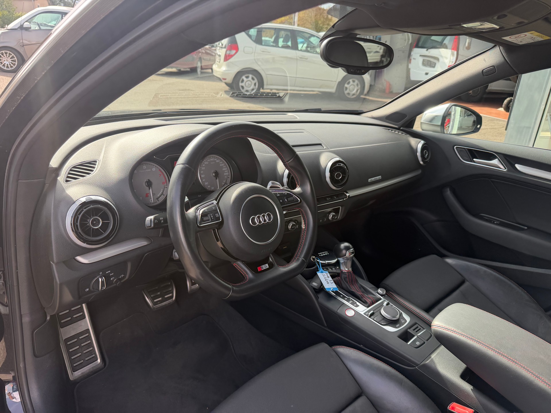 AUDI S3 Sportback 2.0 TFSI quattro S-tronic-image-10