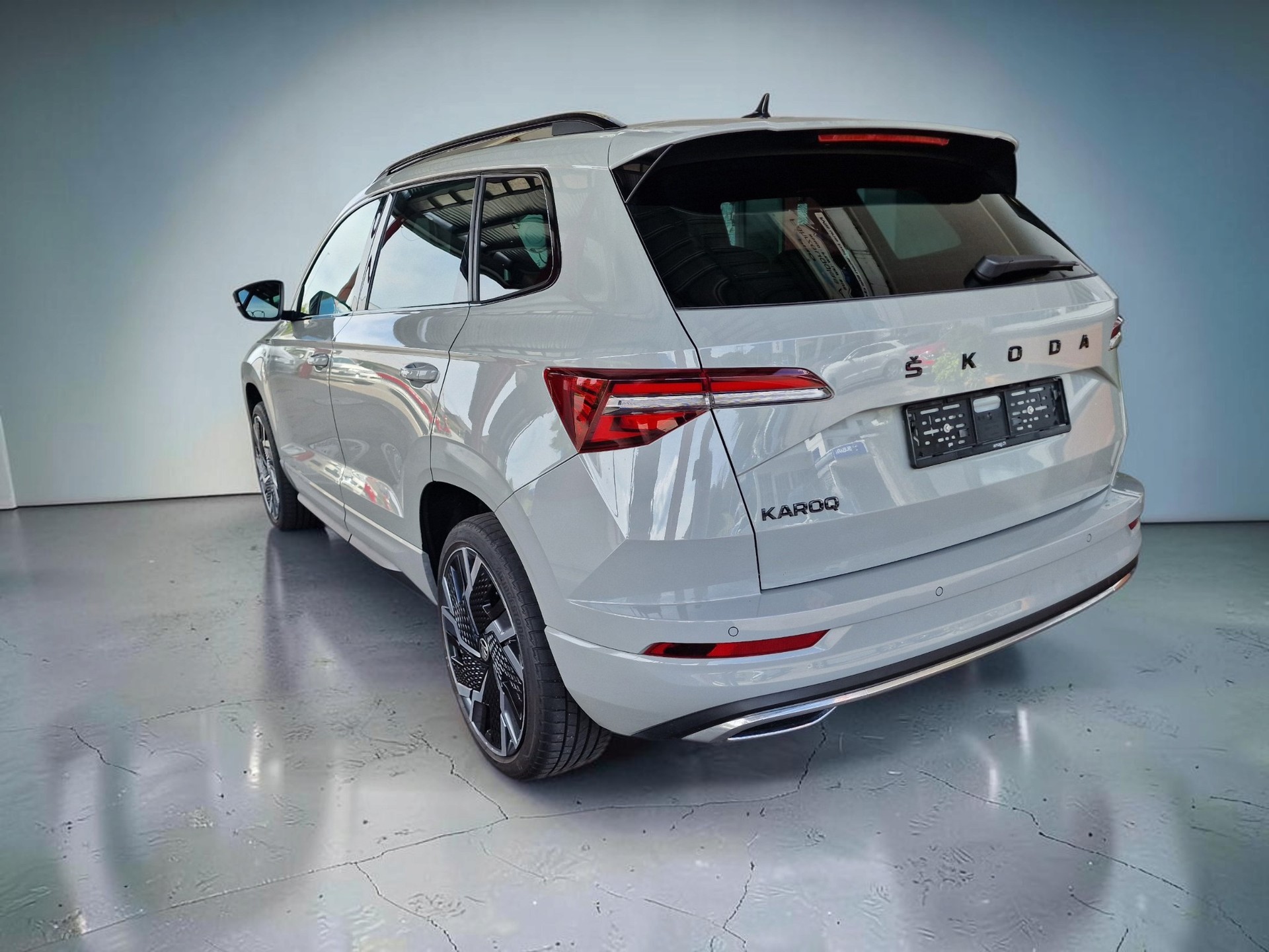 SKODA Karoq 1.5 TSI SportLine DSG 8xAlu AHK1.5t 24Mt Gara-image-6
