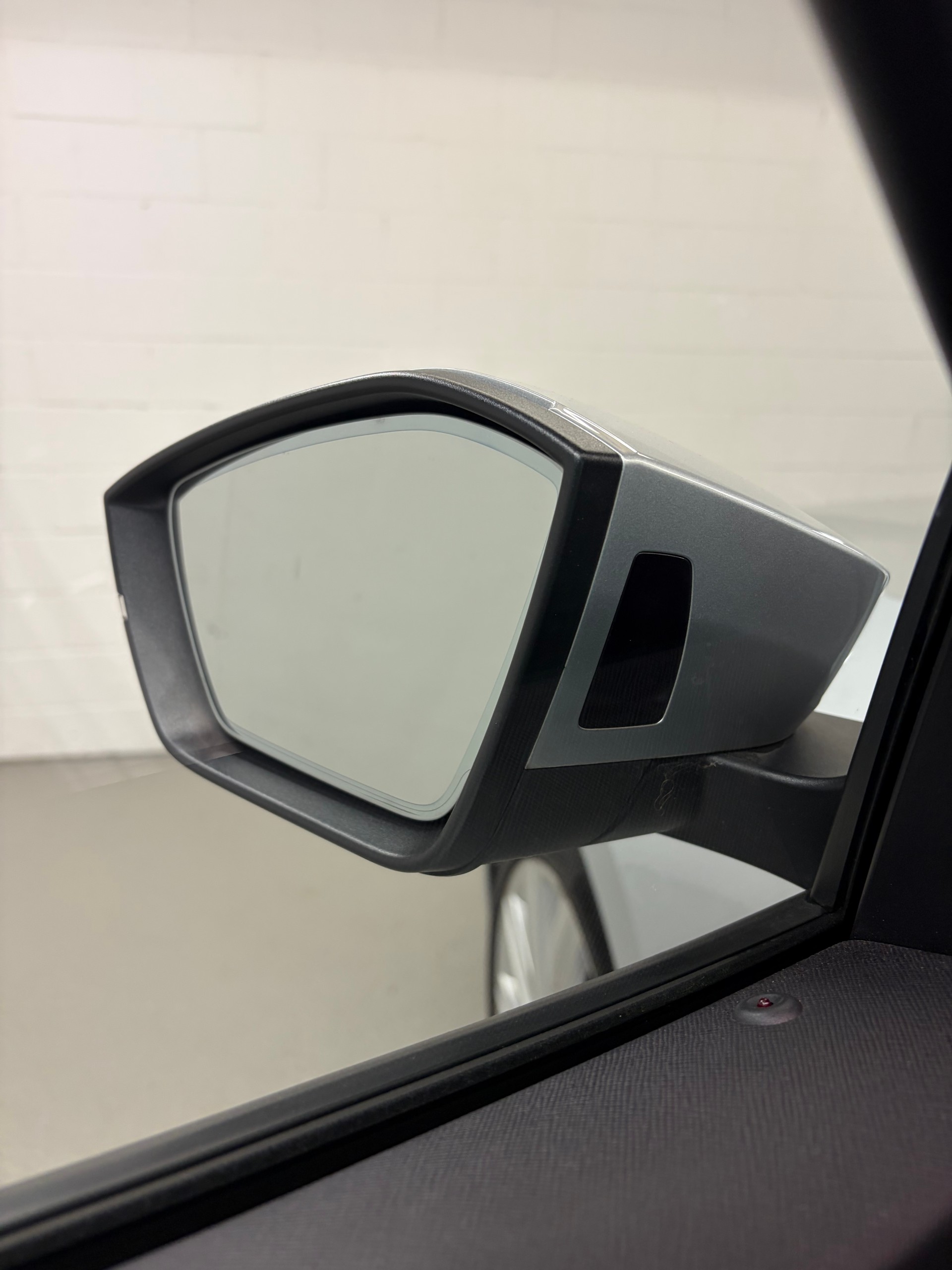 SKODA Octavia Combi 2.0 TDI DSG Style-image-7