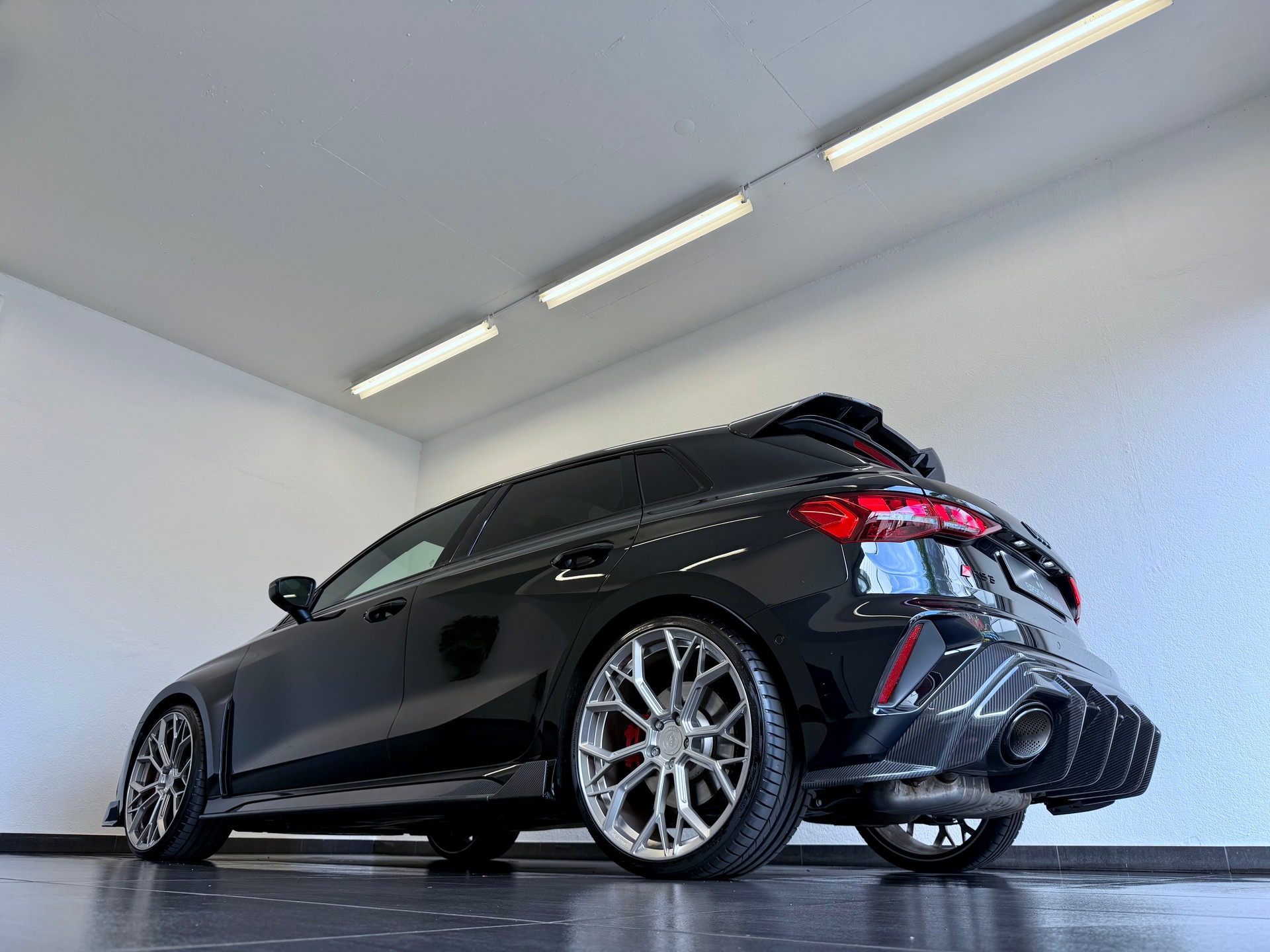 AUDI RS3 Sportback "UNIKAT" mit Schalensitze 2.5 TSI quattro S-tronic-image-7