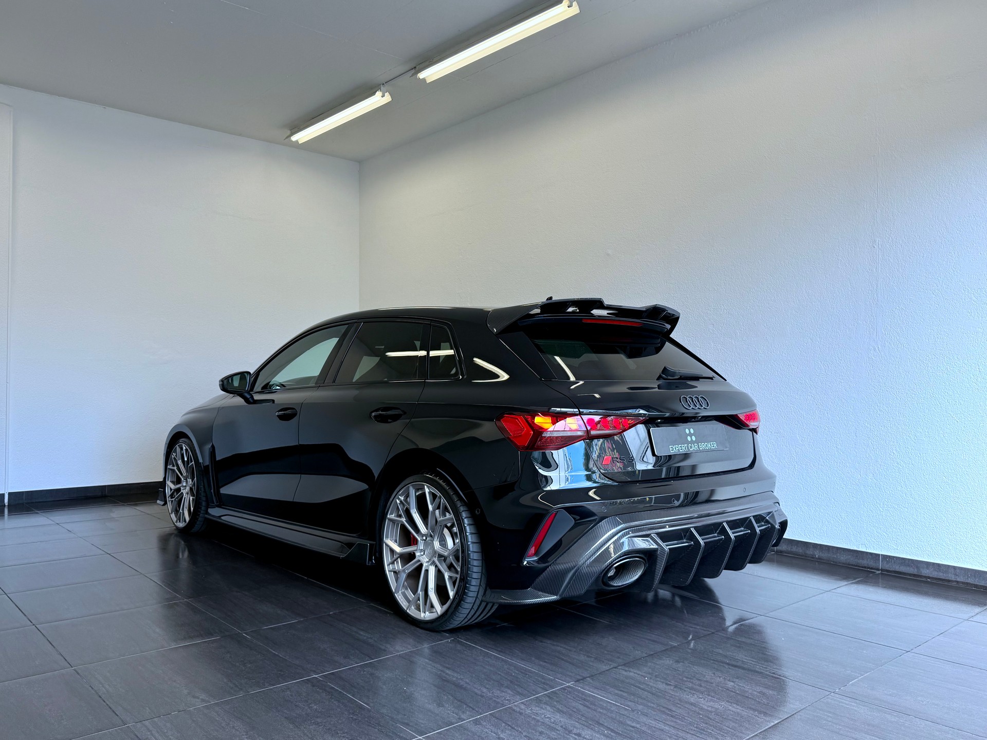 AUDI RS3 Sportback "UNIKAT" mit Schalensitze 2.5 TSI quattro S-tronic-image-10