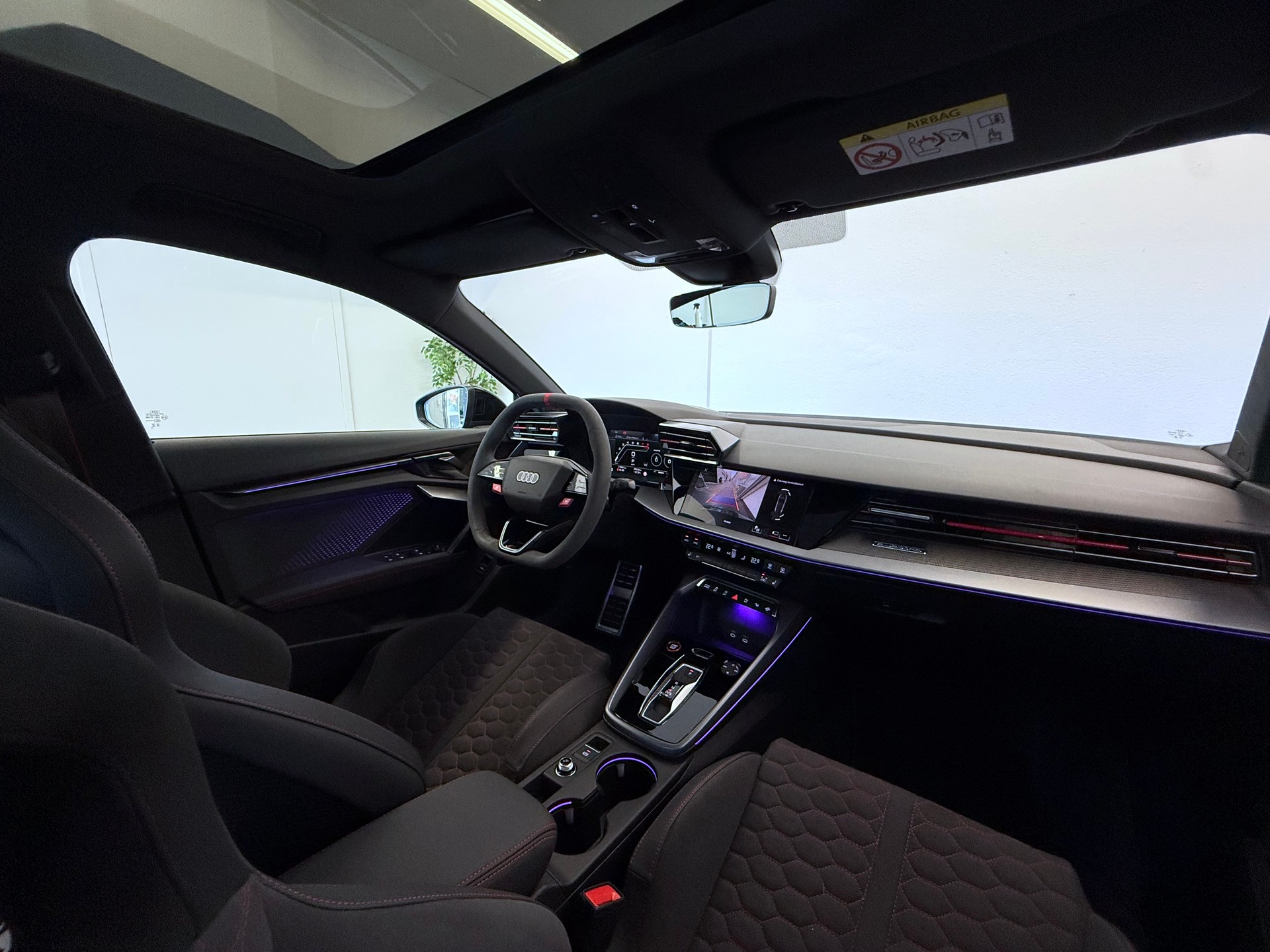 AUDI RS3 Sportback "UNIKAT" mit Schalensitze 2.5 TSI quattro S-tronic-image-22