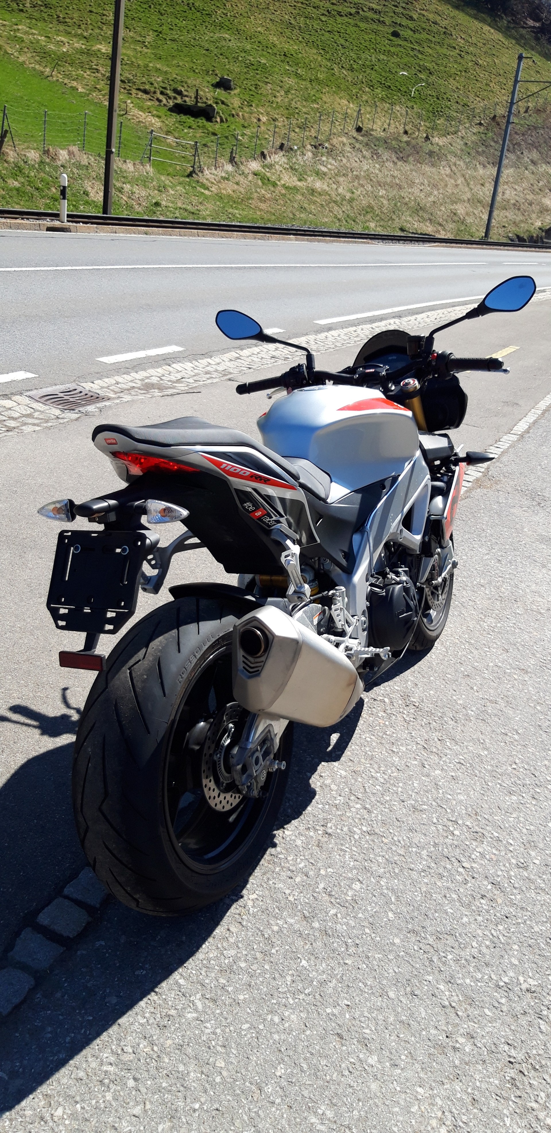 APRILIA Tuono V4 1100 RR-image-6