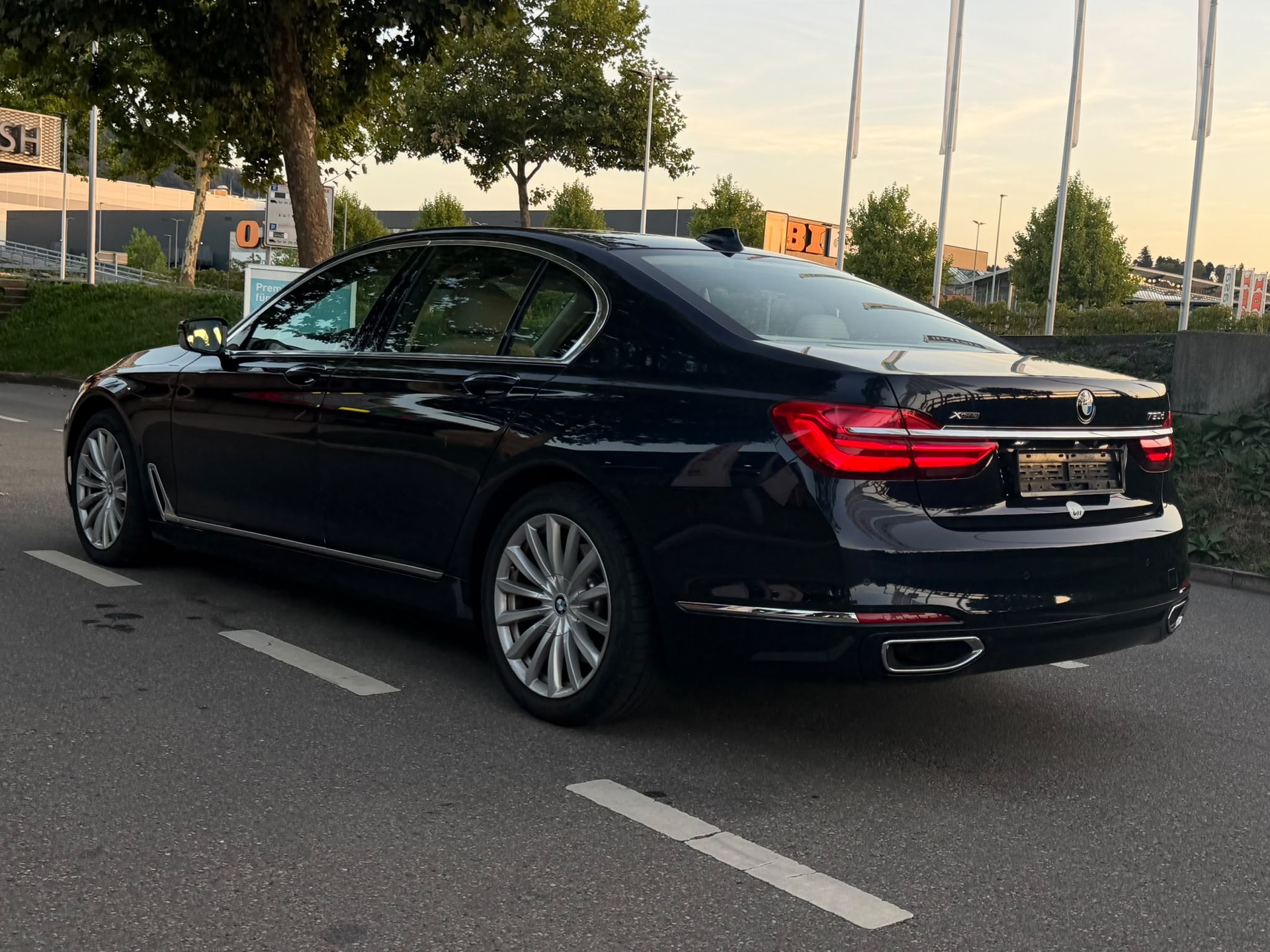 BMW 730d Business Modell Steptronic-showroom-element-3