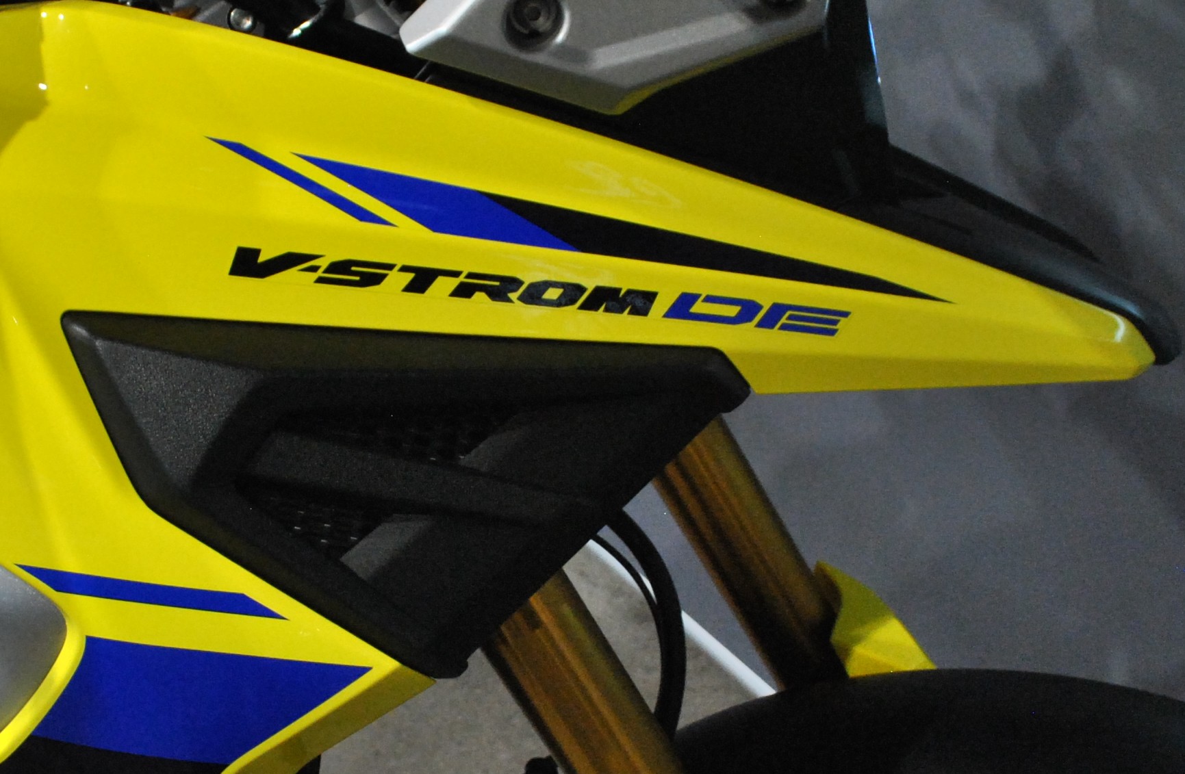 SUZUKI DL 1050 DE-image-6