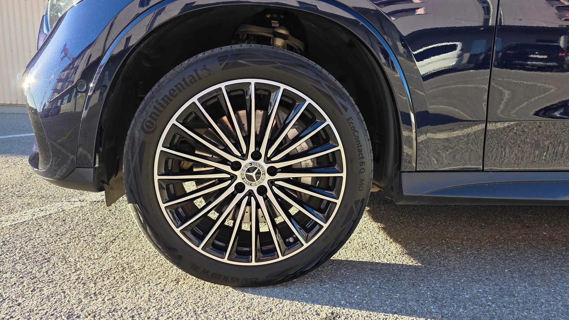 MERCEDES-BENZ GLC 400 e AMG Line 4matic-image-6