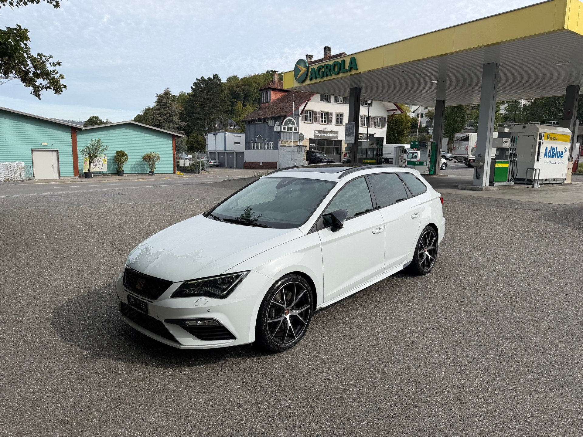 SEAT Leon ST 2.0 Eco TSI Swiss Cupra 4Drive DSG