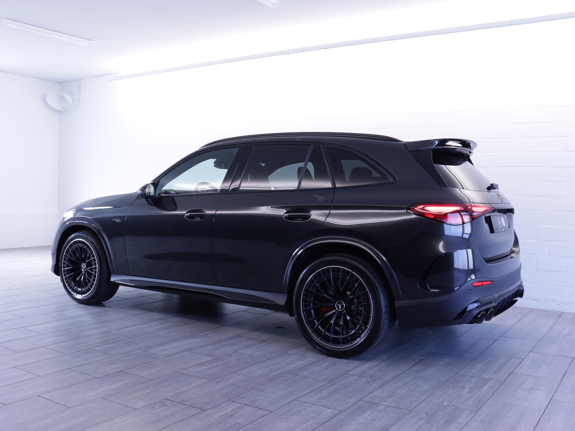 MERCEDES-BENZ GLC 53 AMG 4matic+-showroom-element-2