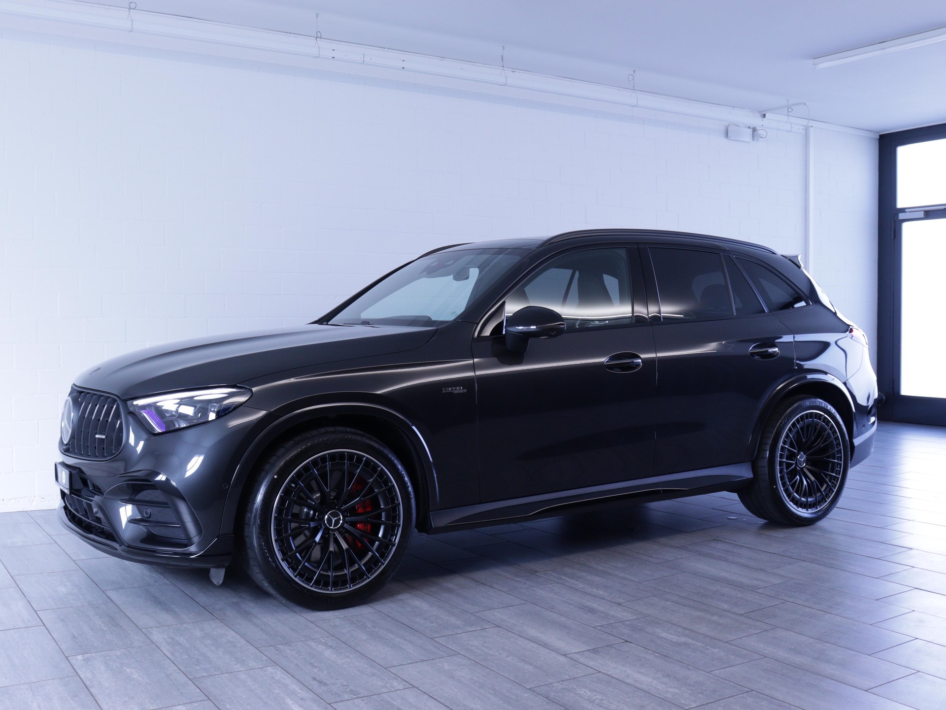 MERCEDES-BENZ GLC 53 AMG 4matic+-showroom-element-1