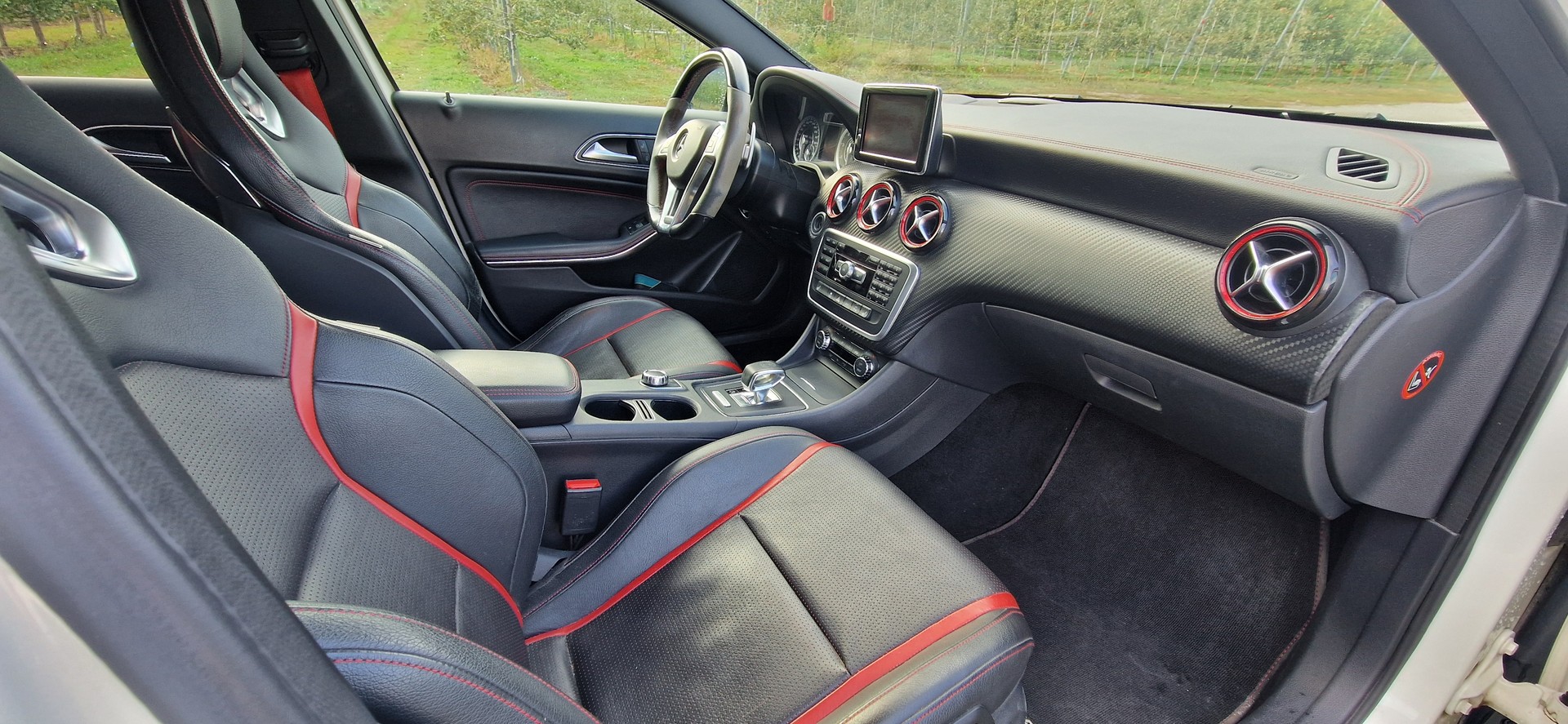 MERCEDES-BENZ A 45 AMG 4m EDITION1 SPEEDSHIFT-image-3