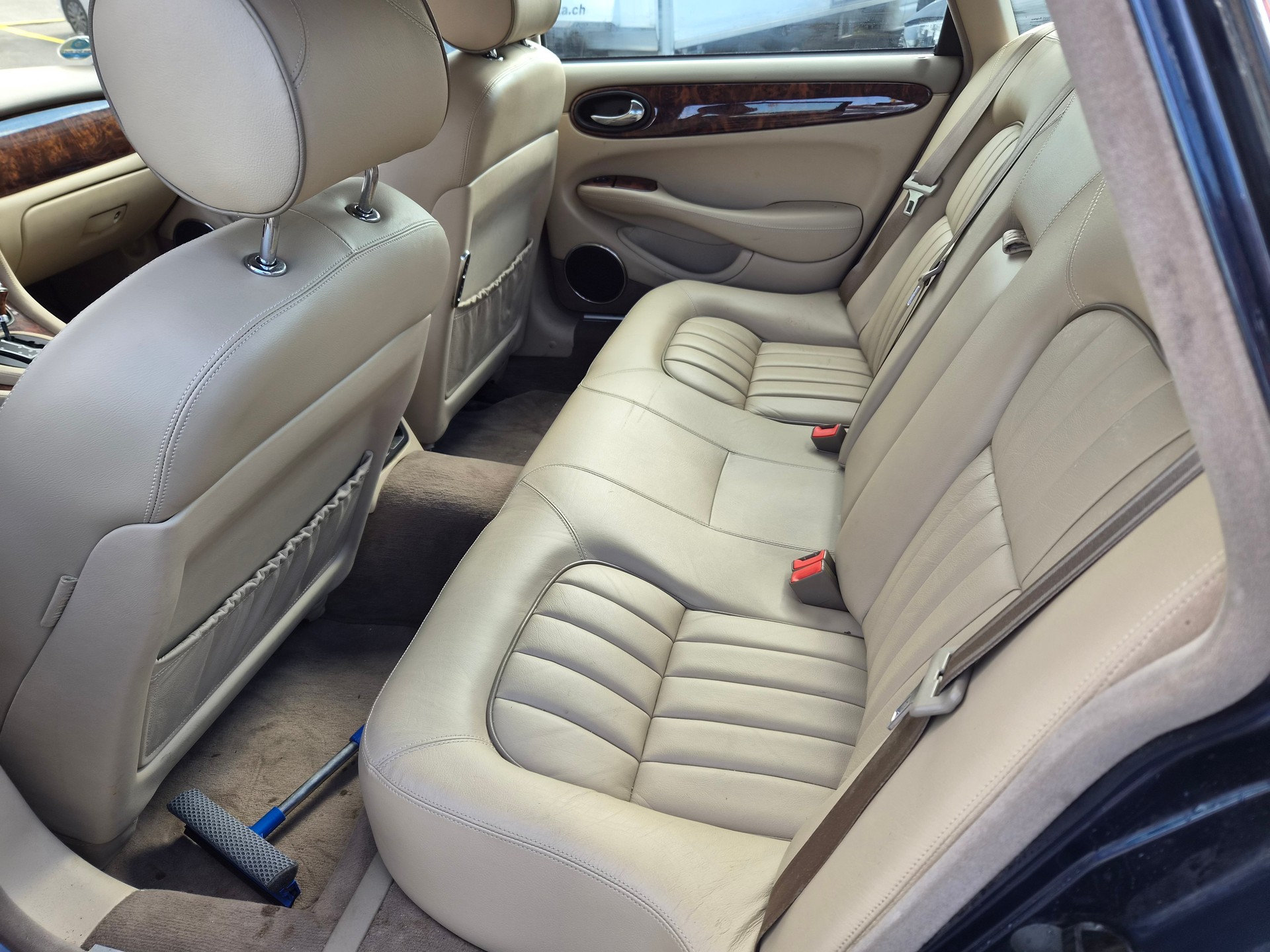 JAGUAR XJ 3.2 V8-image-10