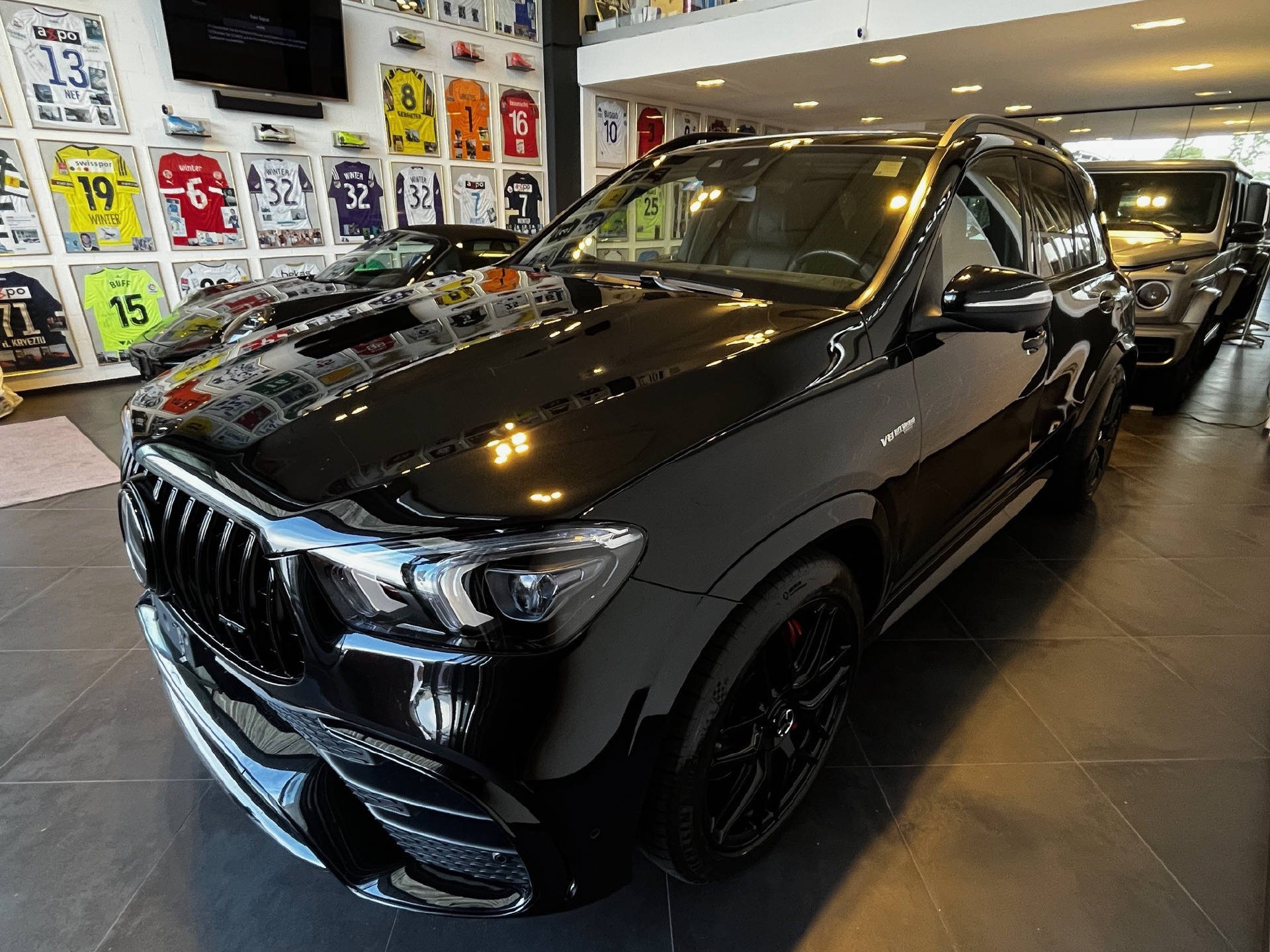 MERCEDES-BENZ GLE 63 S AMG 4matic+-showroom-element-3